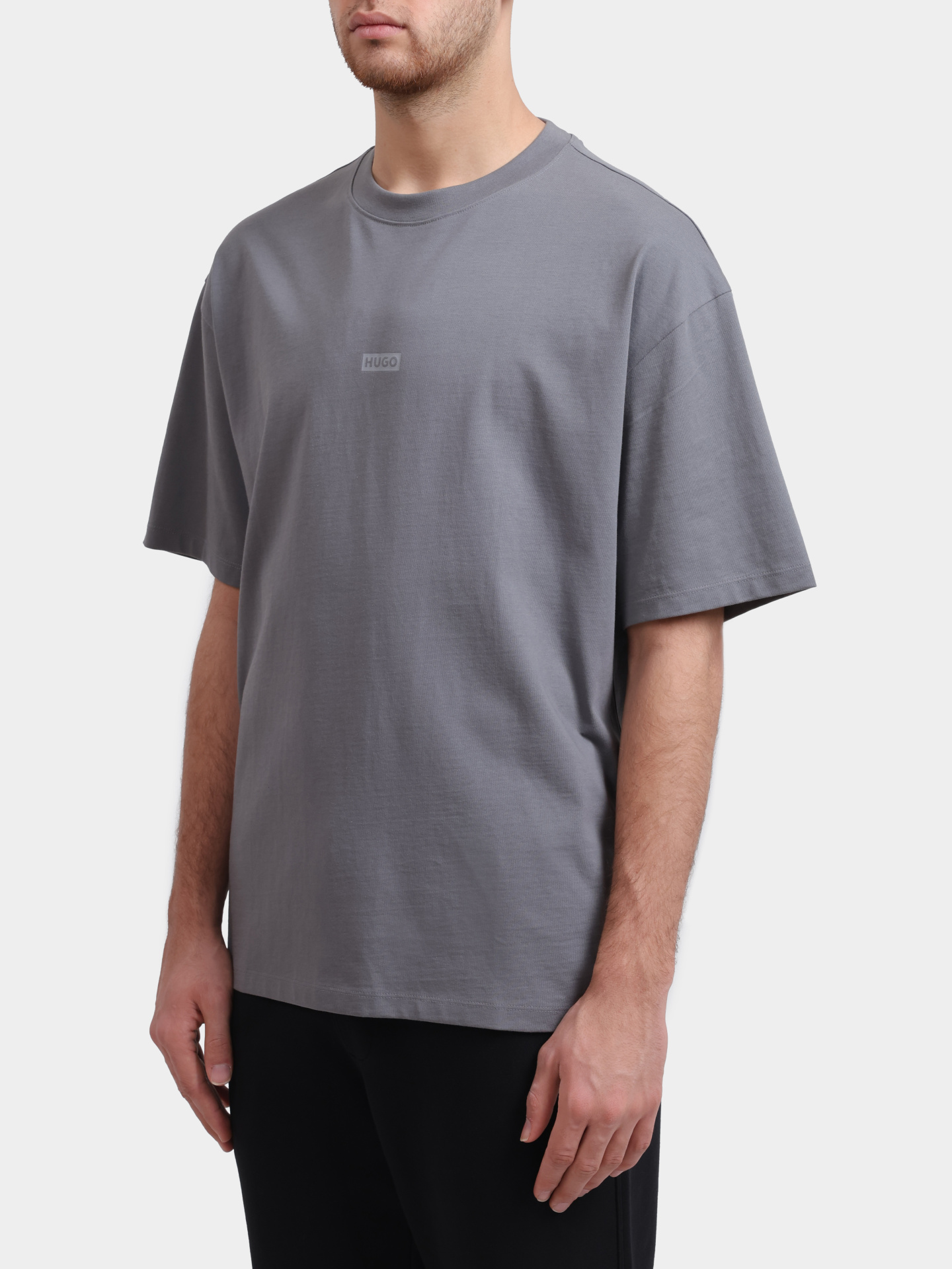 Футболка Hugo Nalono 10250555 01 мужская с миниатюрным логотипом — купить в интернет-магазине Verdistore