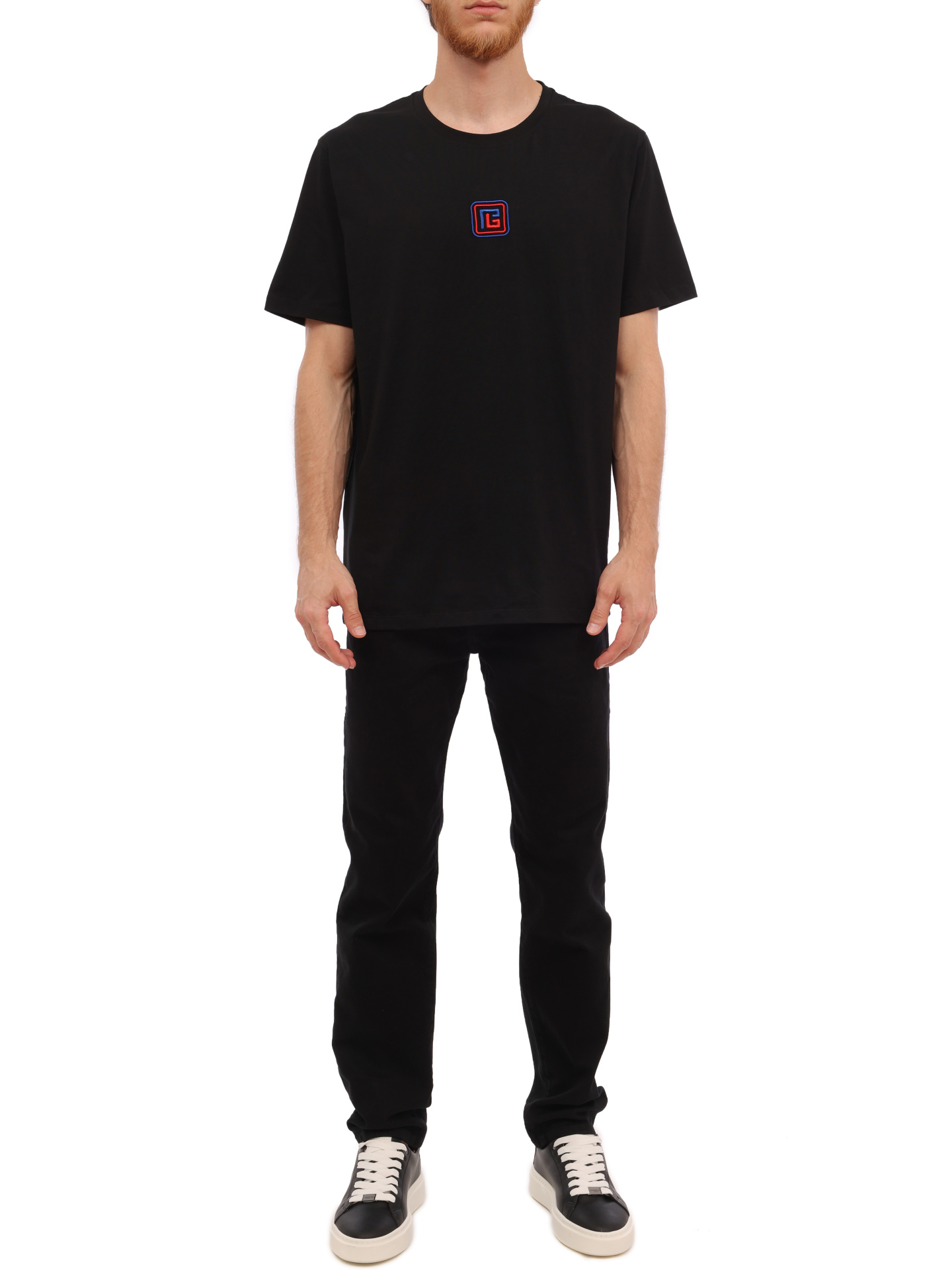 Футболка Balmain BH1EG010BC43 EJJ черная мужская с вышивкой — купить в интернет-магазине Verdistore