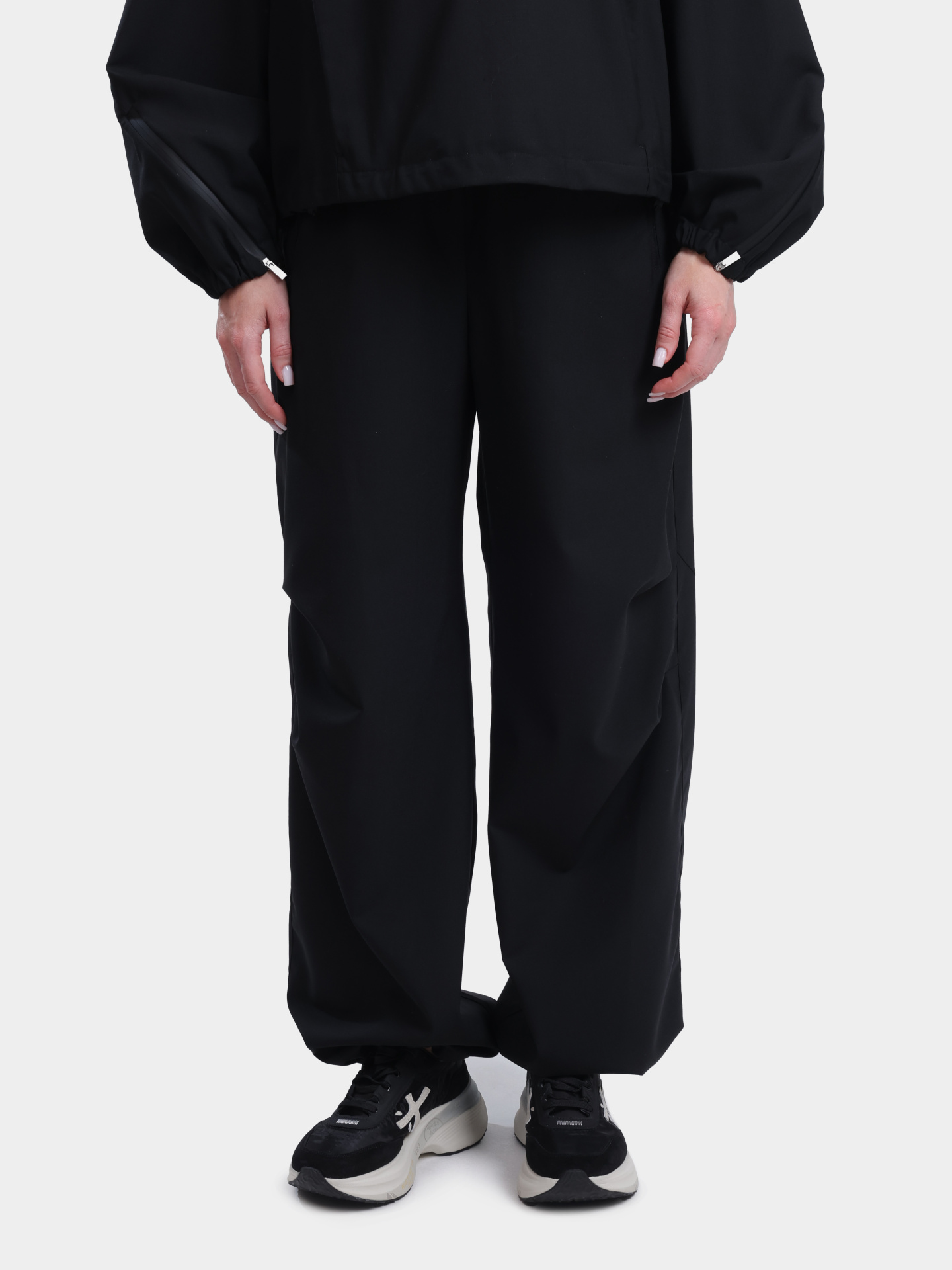 Брюки Herno Laminar PT00059DL 12847 9300 черные женские — купить в интернет-магазине Verdistore