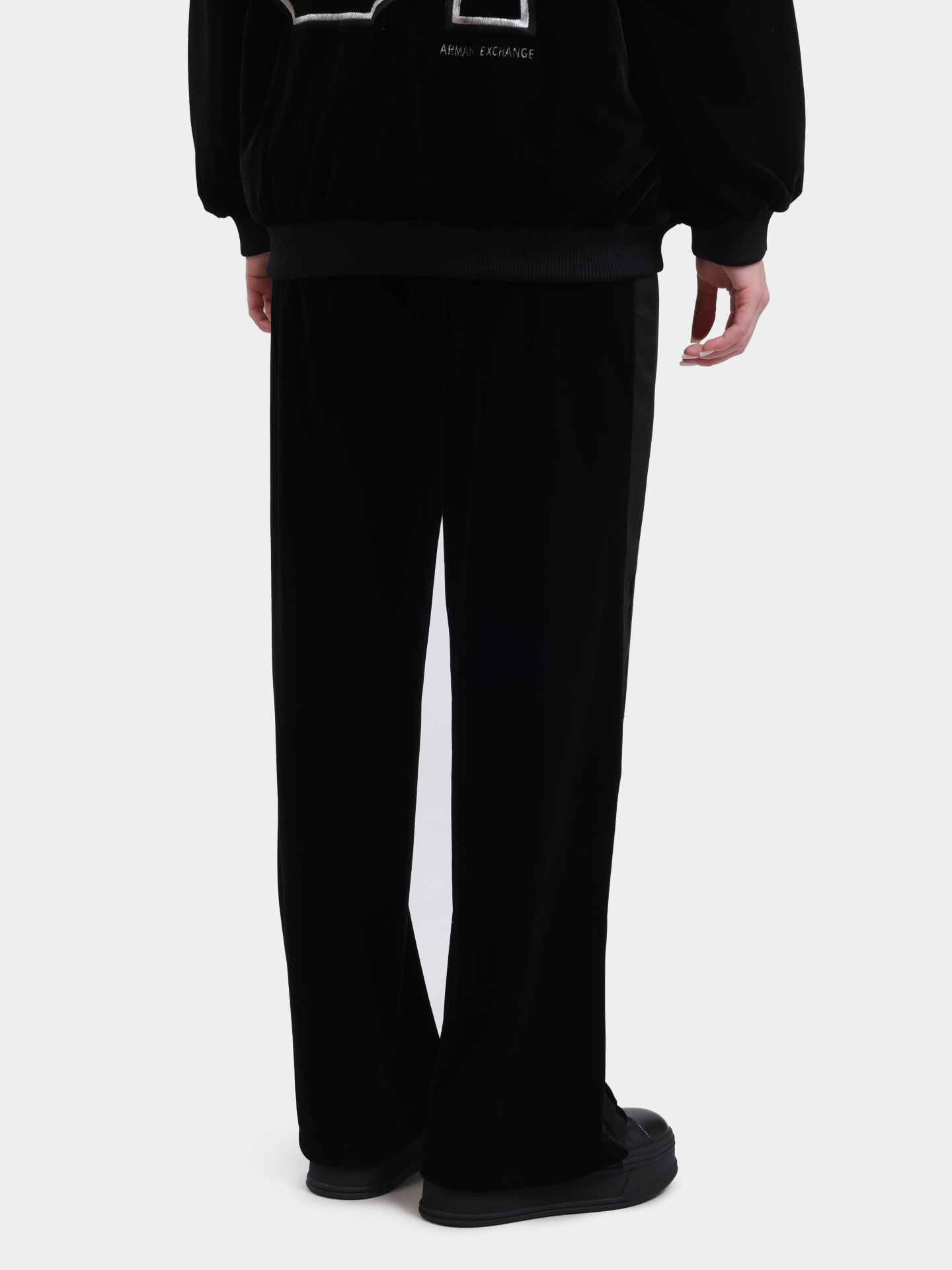 Брюки Armani Exchange XW000790 AF16147 UC001 бархатные женские — купить в интернет-магазине Verdistore