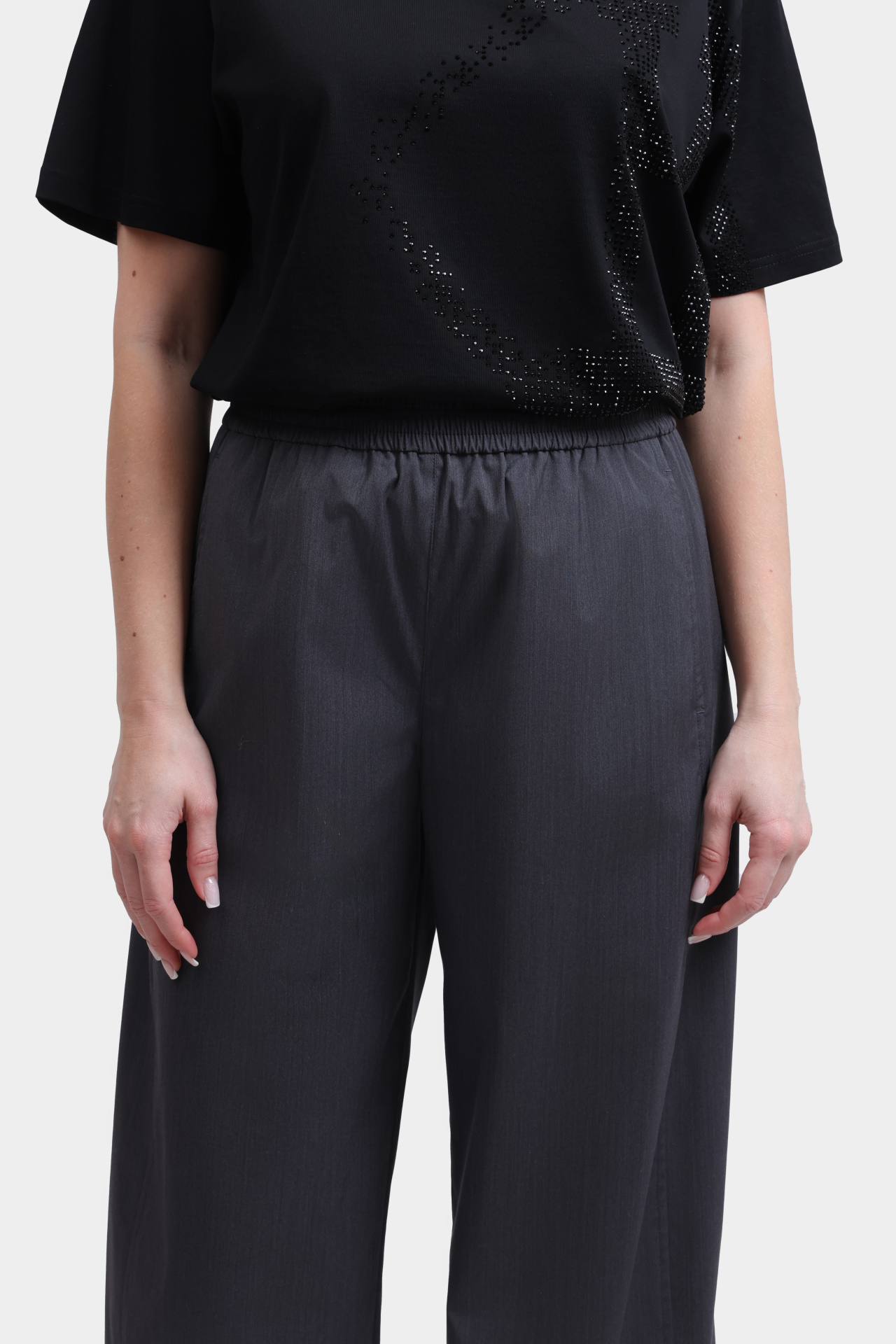 Брюки Herno PT000226D 33484 9487 серые женские прямого кроя укороченные  — купить в интернет-магазине Verdistore