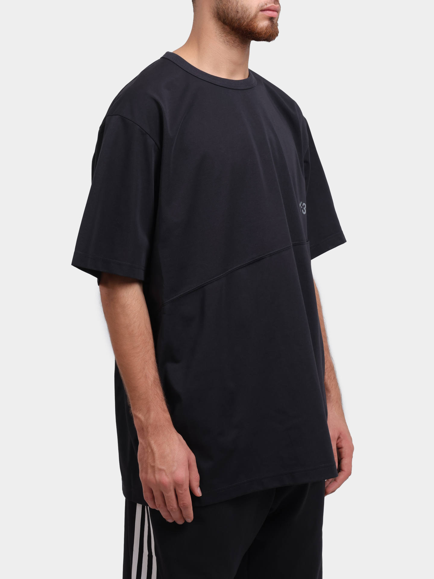 Футболка Y-3 JC6396 черная мужская с логотипом — купить в интернет-магазине Verdistore