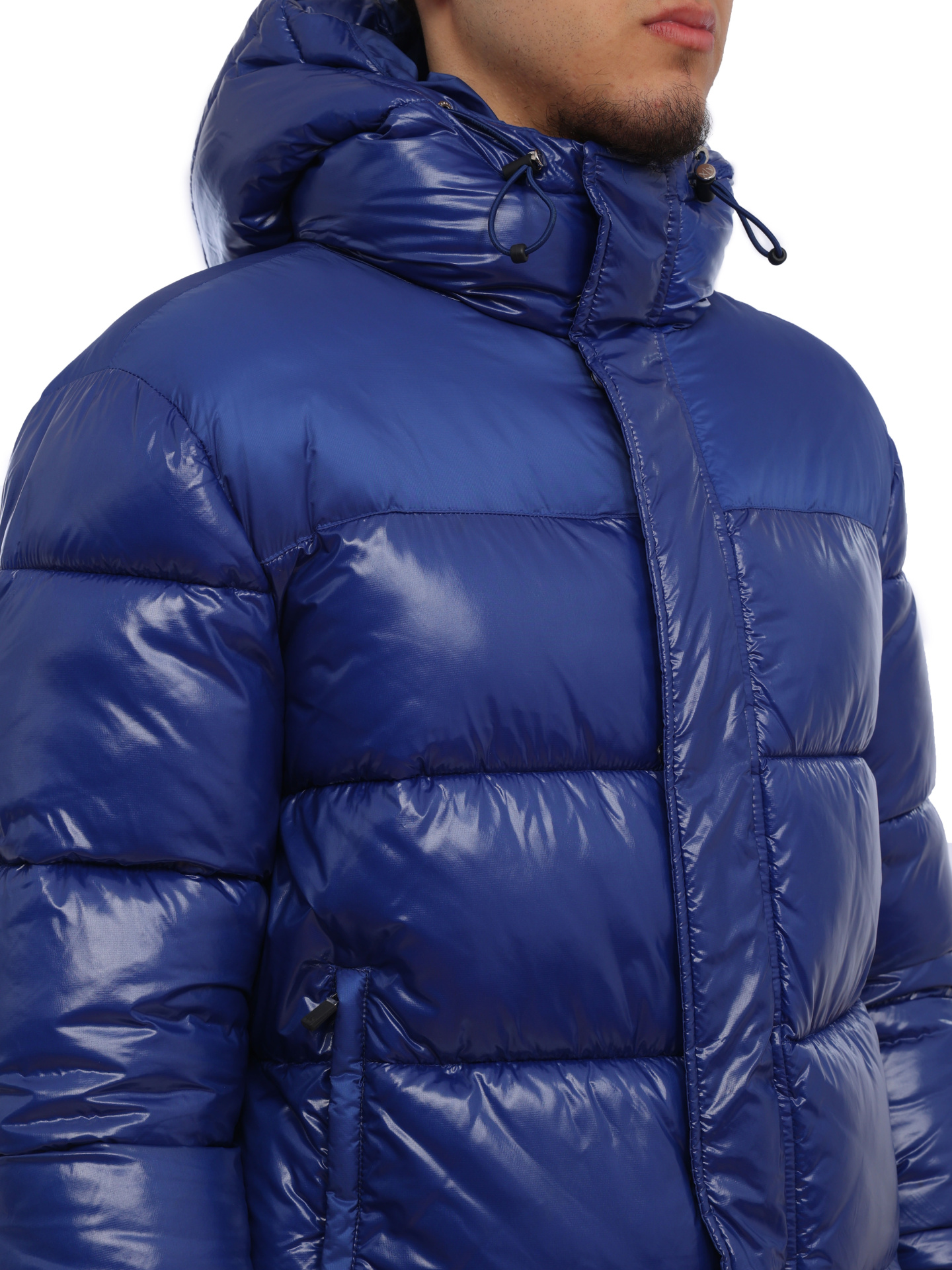 Пуховик Armani Exchange 6GZB13 B13 1510 укороченный мужской с логотипом на спине — купить в интернет-магазине Verdistore