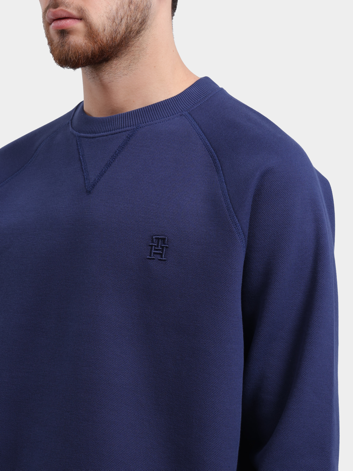 Свитшот Tommy Hilfiger MW0MW39397 синий мужской  — купить в интернет-магазине Verdistore