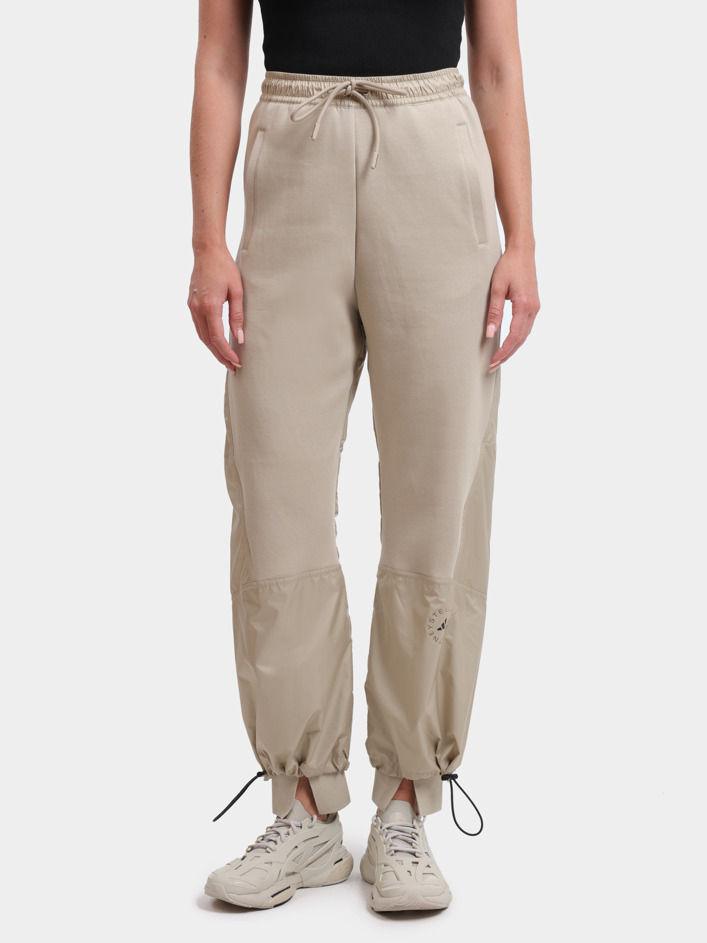 Джоггеры Adidas by Stella McCartney JG5781 DESERTSANDSMC комбинированые женские — купить в интернет-магазине Verdistore