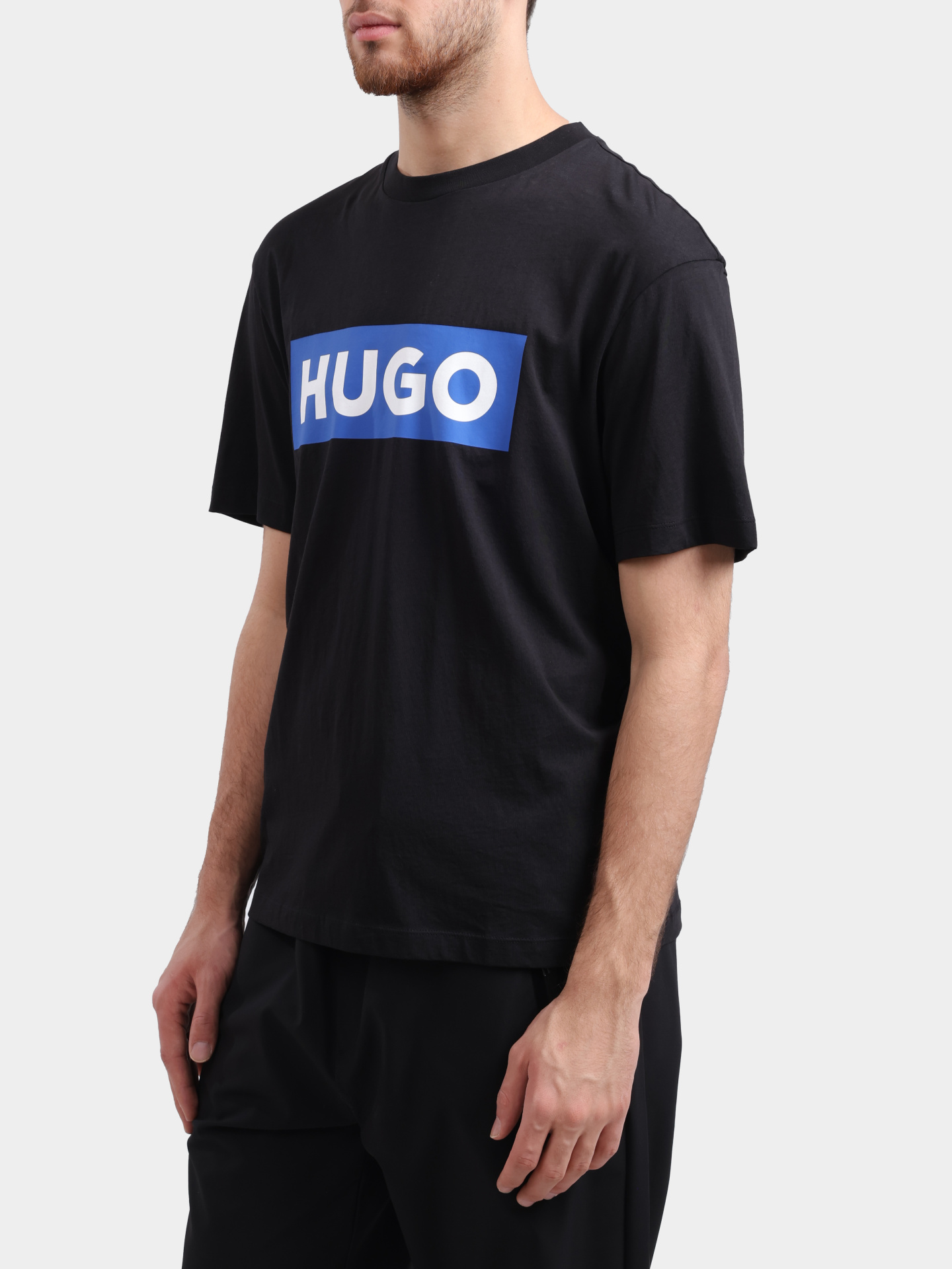 Футболка Hugo 50522376 001 черная с контрастным логотипом — купить в интернет-магазине Verdistore