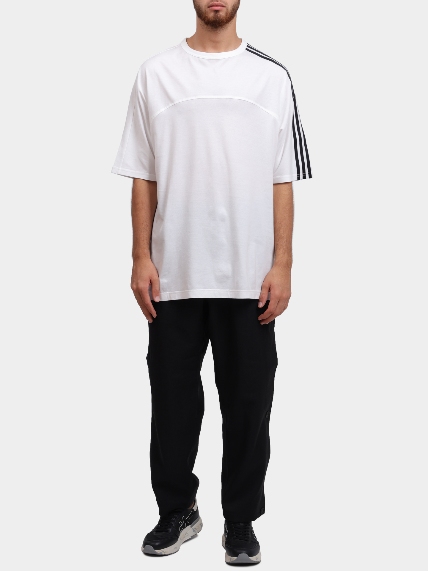 Футболка Y-3 JM7845 белая мужская из хлопка — купить в интернет-магазине Verdistore