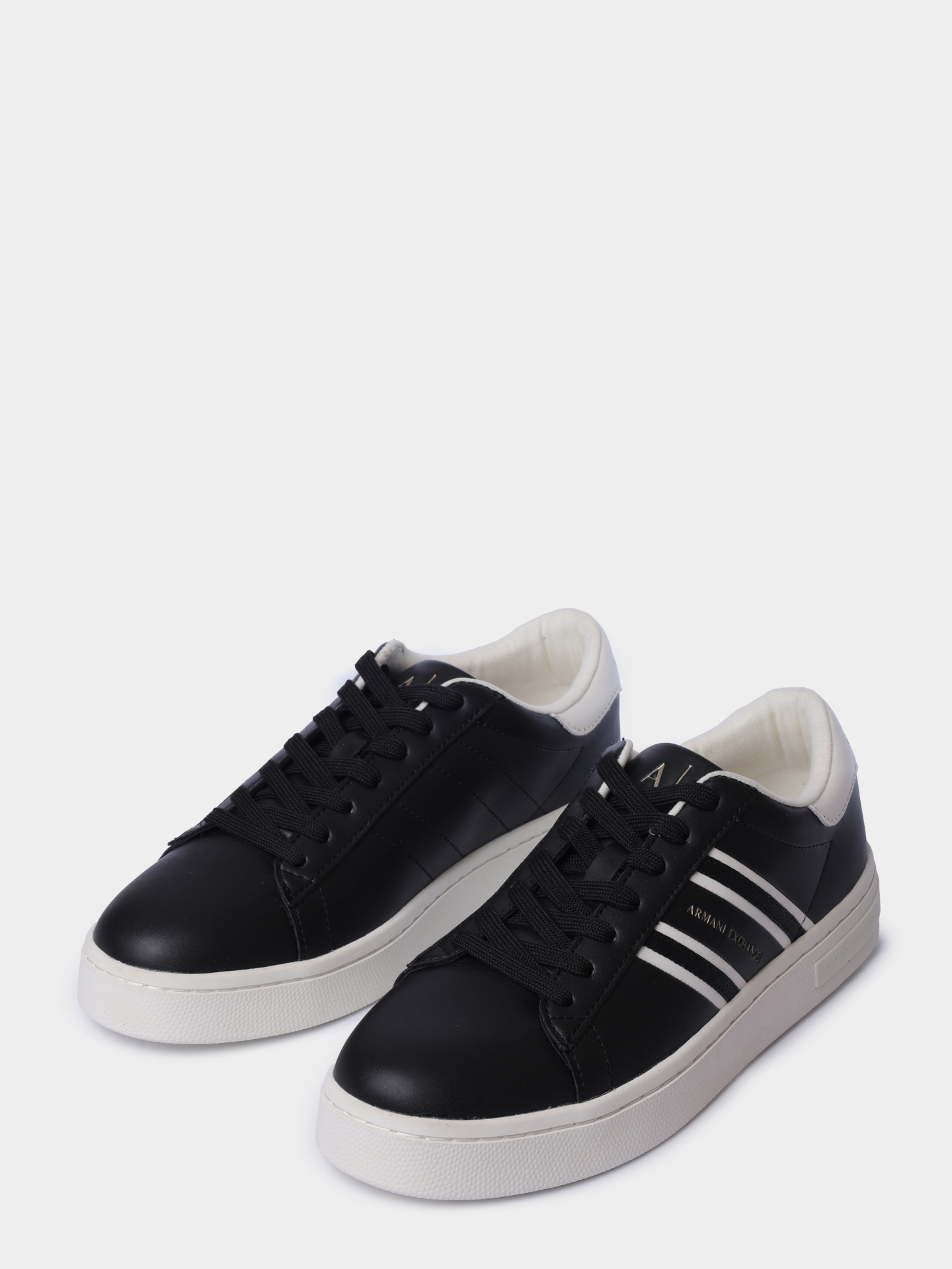 Кеды Armani Exchange XW002231 AF21421 MC024 черные женские — купить в интернет-магазине Verdistore