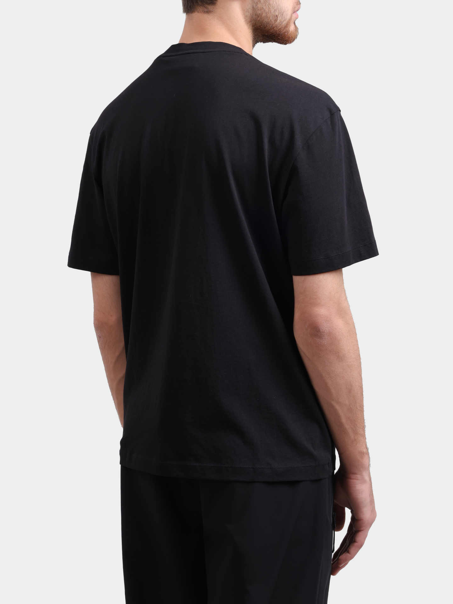 Футболка Hugo 50522376 001 черная с контрастным логотипом — купить в интернет-магазине Verdistore