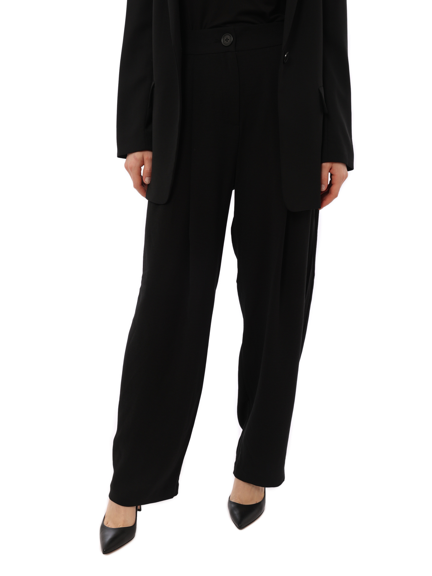 Брюки Armani Exchange 3RYP45 YN9JZ 1200 черные женские с защипами — купить в интернет-магазине Verdistore