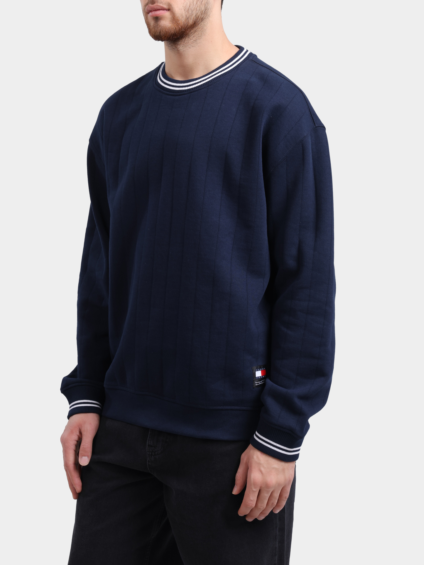 Свитшот Tommy Jeans DM0DM19225 C1G хлопковый мужской — купить в интернет-магазине Verdistore