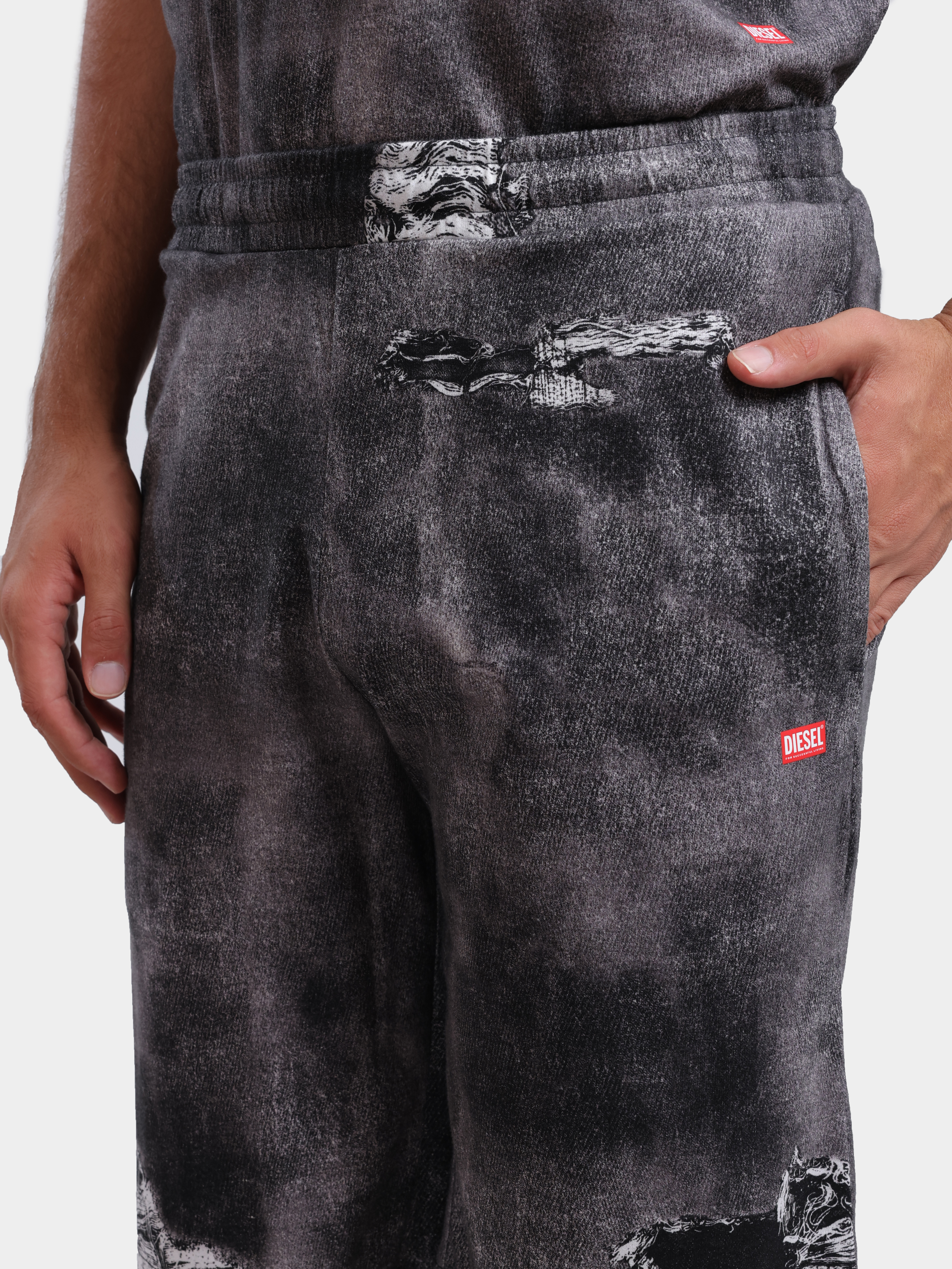 Шорты Diesel A130340DQAQ02 хлопковые мужские — купить в интернет-магазине Verdistore