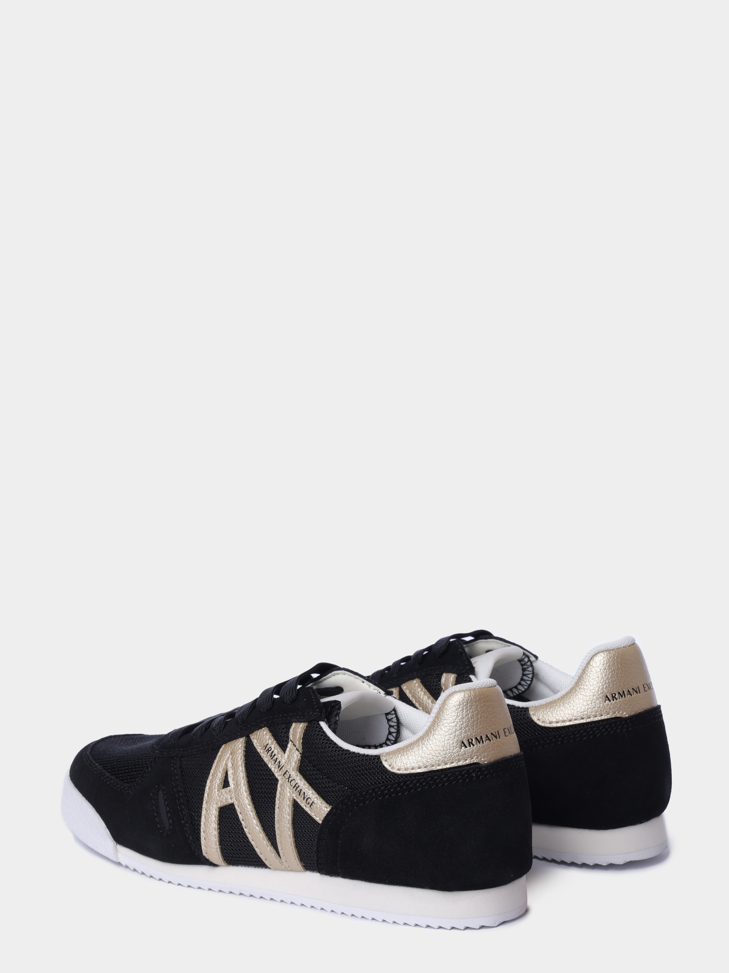 Кроссовки Armani Exchange XW002794 AF22755 MC077 комбинированные женские — купить в интернет-магазине Verdistore