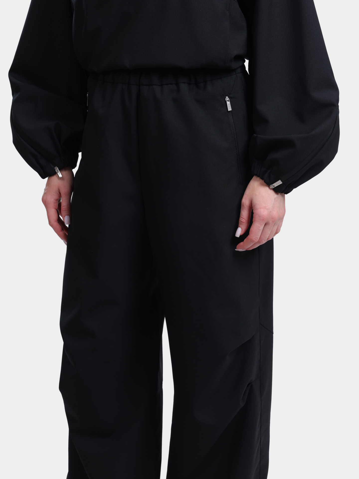 Брюки Herno Laminar PT00059DL 12847 9300 черные женские — купить в интернет-магазине Verdistore