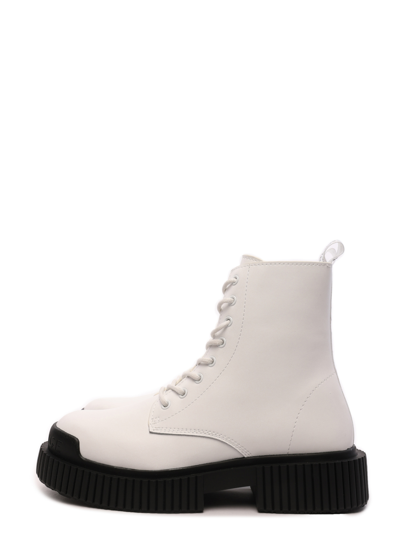 Ботинки Armani Exchange XDM005 XV628 00001 белые женские на шнуровке — купить в интернет-магазине Verdistore