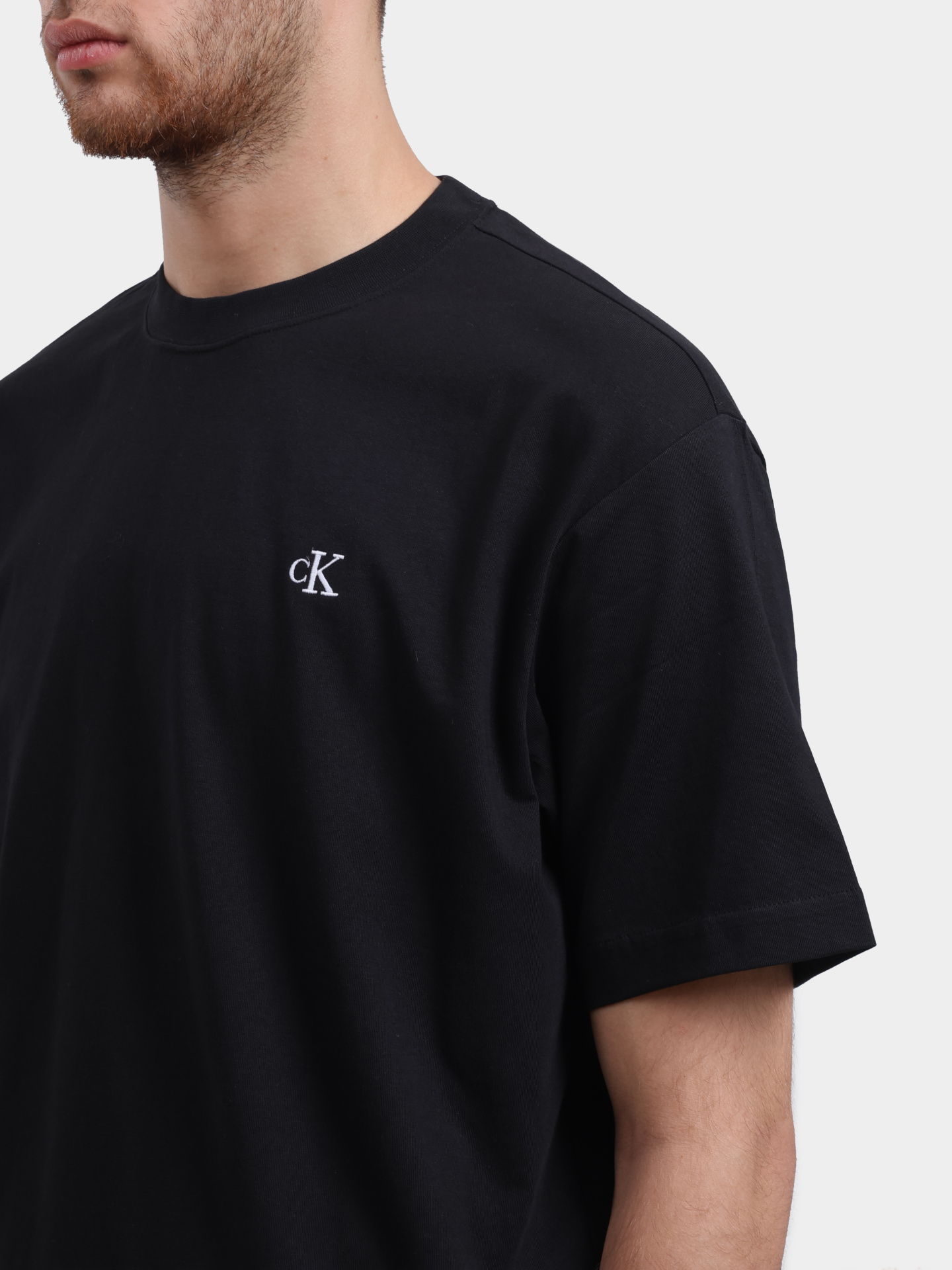 Футболка Calvin Klein LV040HM229 черная мужская с логотипом — купить в интернет-магазине Verdistore