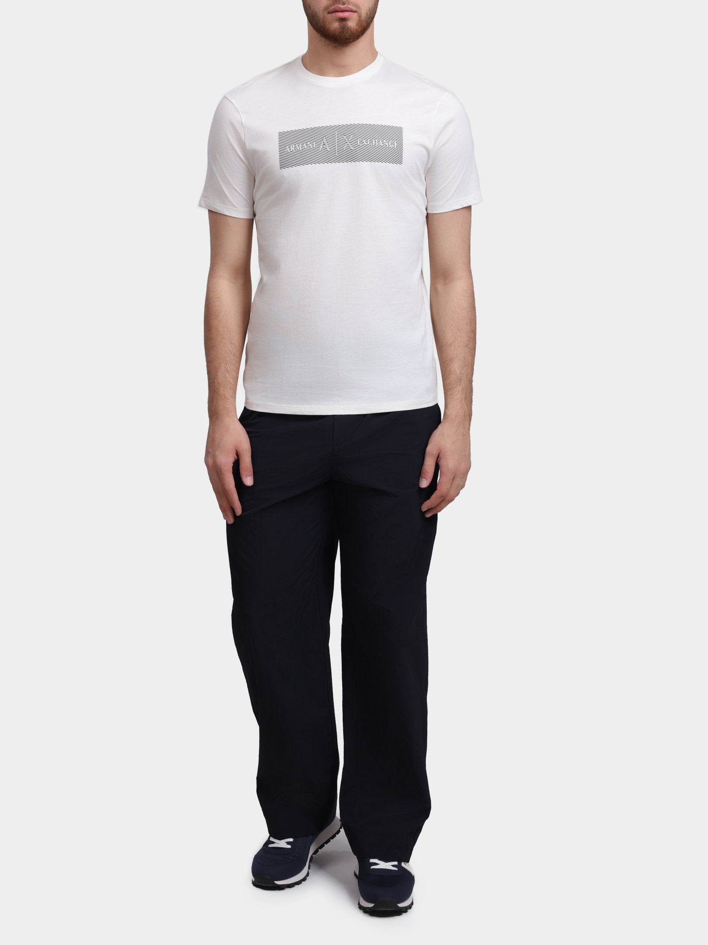 Футболка Armani Exchange XM002472 AF10356 U1074 белая мужская — купить в интернет-магазине Verdistore