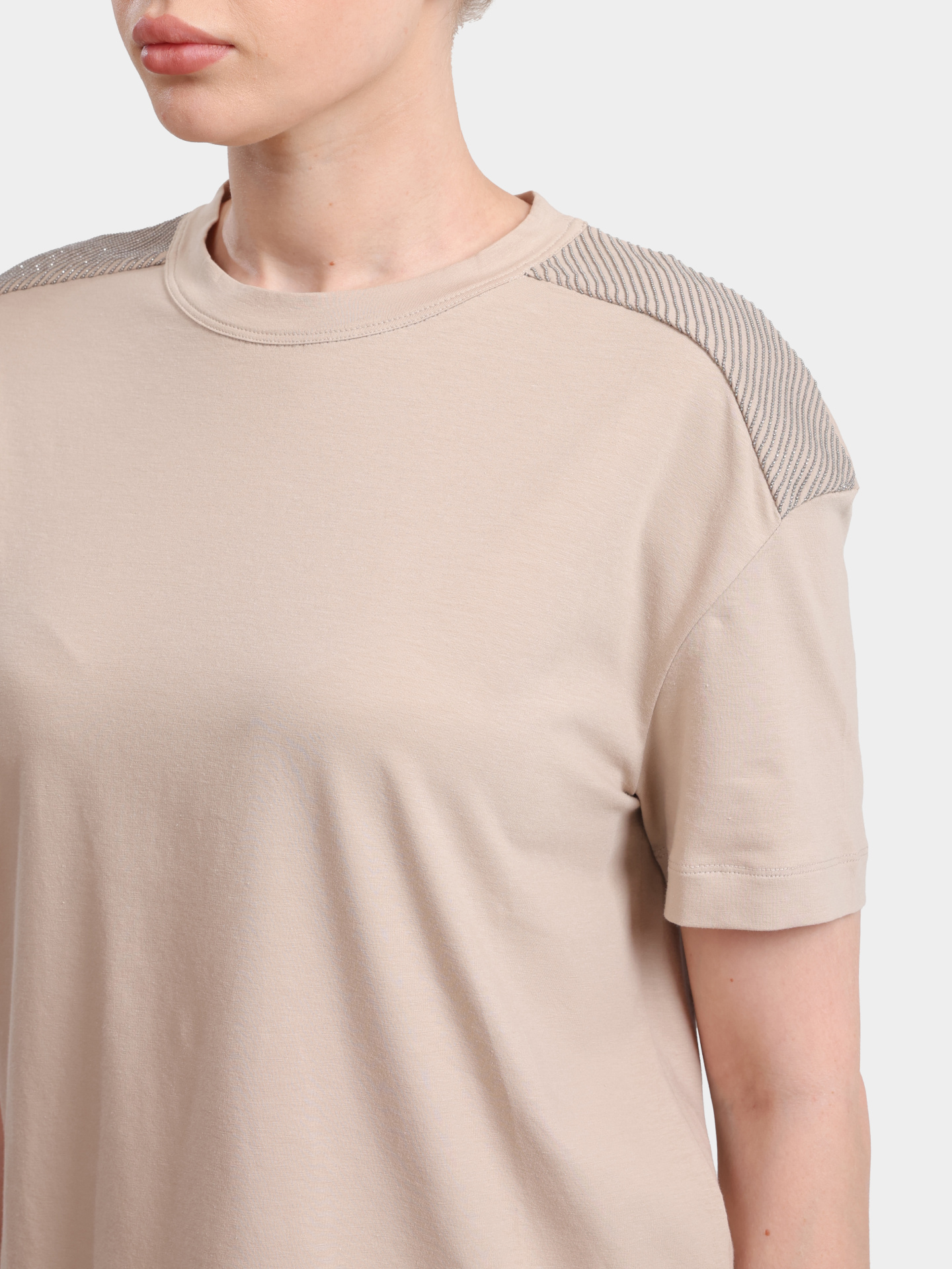 Футболка Brunello Cucinelli M0T18B1027 C8539 бежевая женская из хлопка — купить в интернет-магазине Verdistore