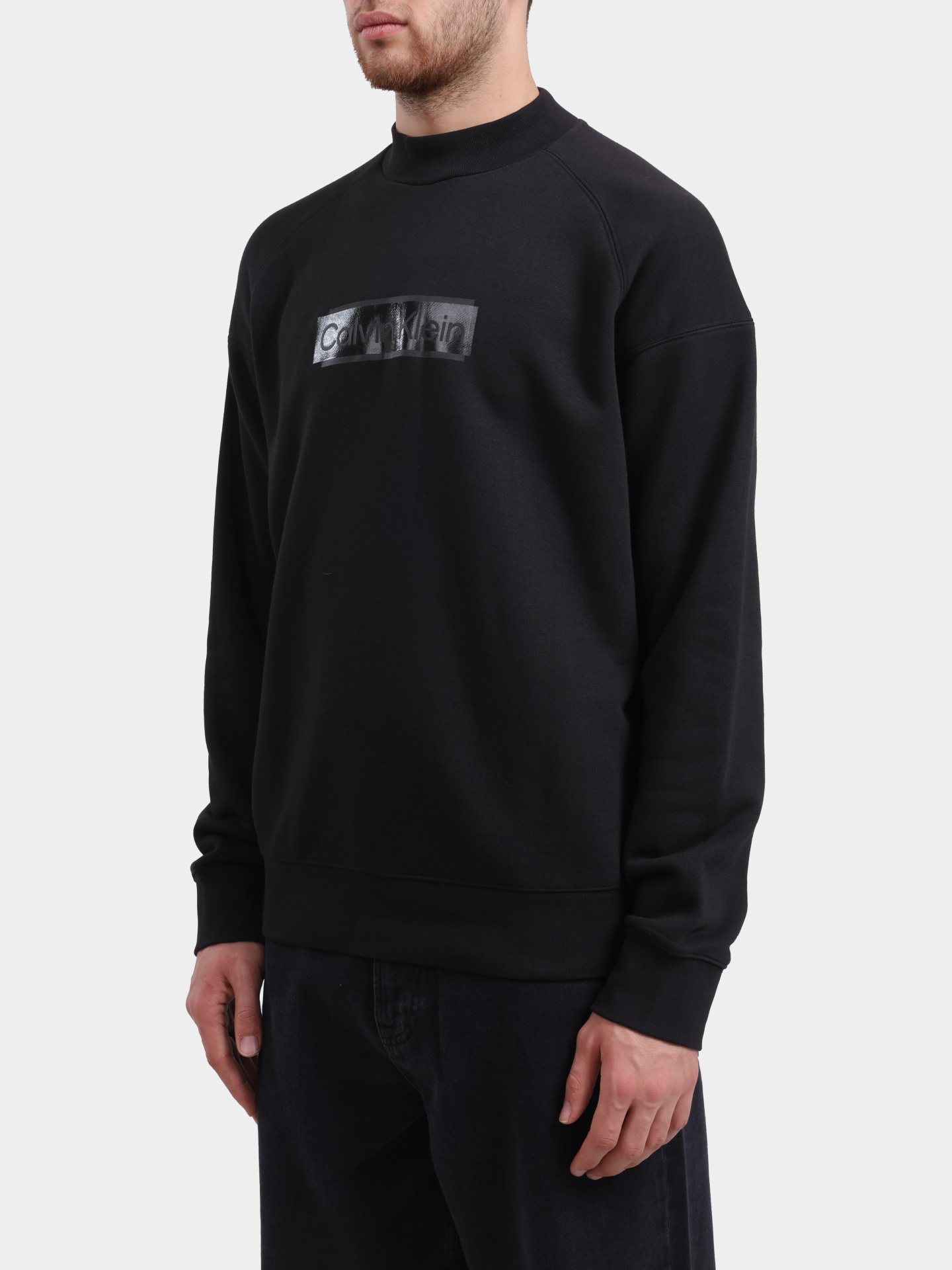 Свитшот Calvin Klein K10K112058 черный мужской с логотипом — купить в интернет-магазине Verdistore