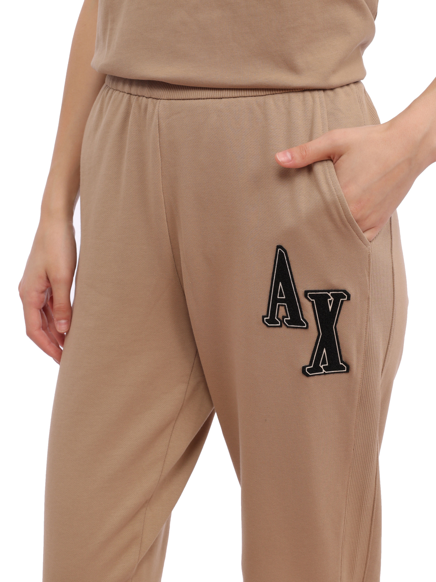 Брюки спортивные Armani Exchange 6RYP78 YJEBZ 0748 бежевые женские с логотипом — купить в интернет-магазине Verdistore