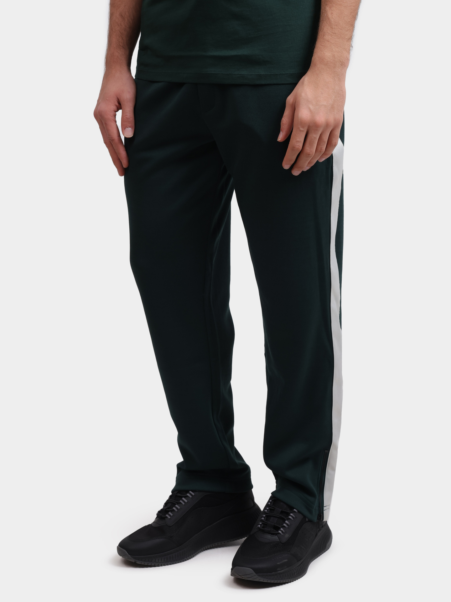 Брюки спортивные Hugo 50551351 385 зеленые мужские — купить в интернет-магазине Verdistore