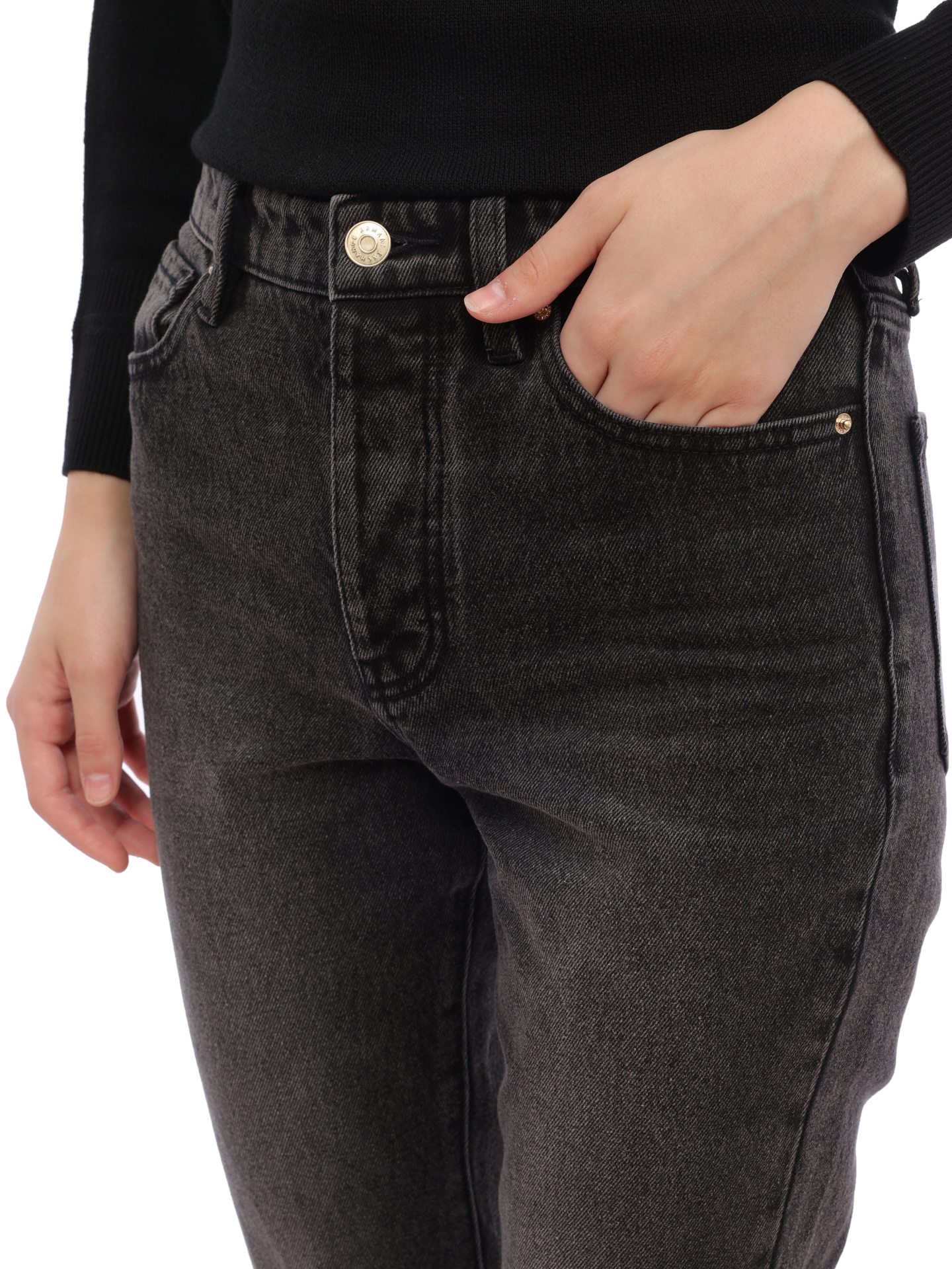 Джинсы Armani Exchange 6RYJ51 Y11AZ 0204 черные женские зауженные — купить в интернет-магазине Verdistore