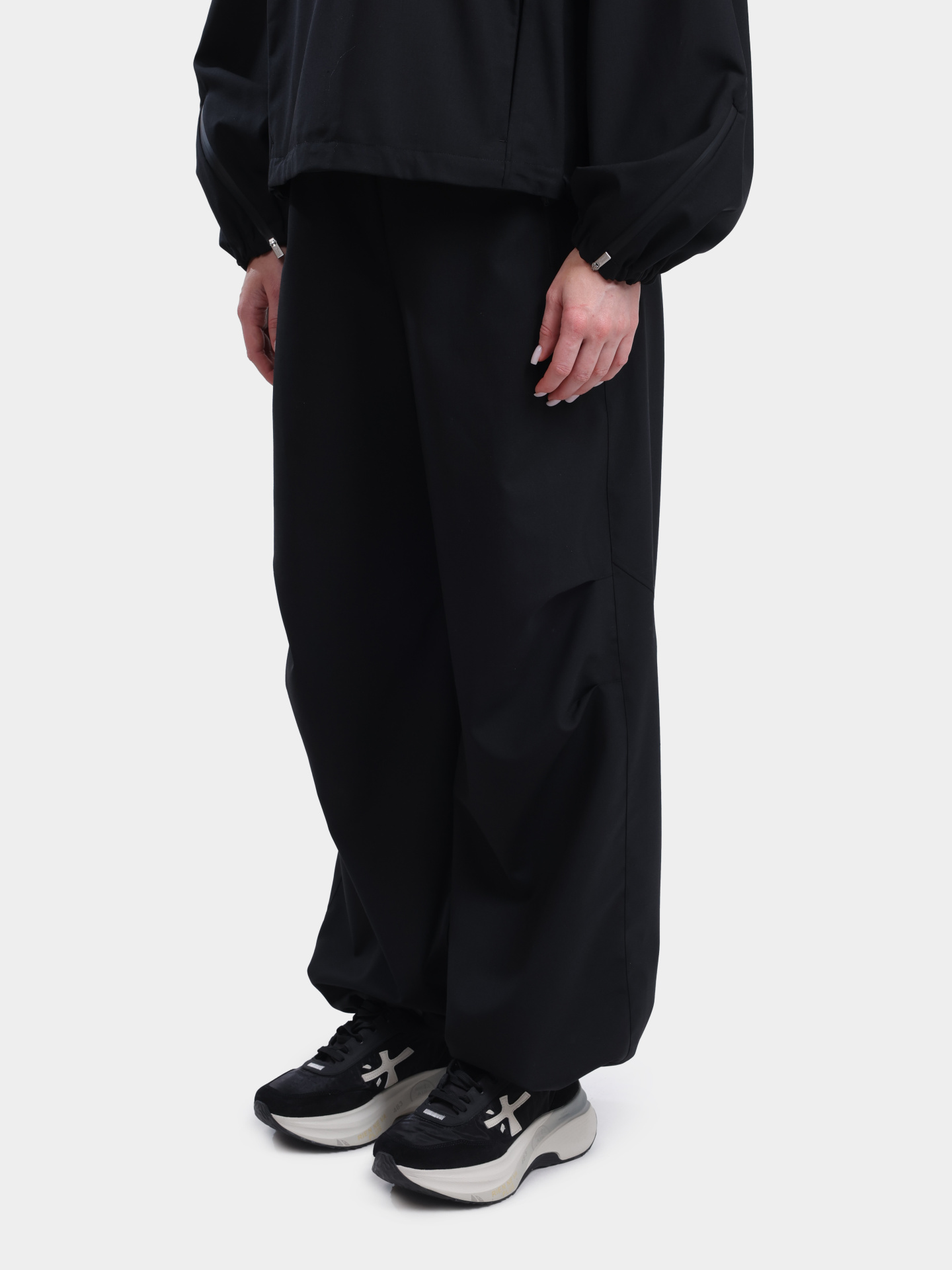 Брюки Herno Laminar PT00059DL 12847 9300 черные женские — купить в интернет-магазине Verdistore