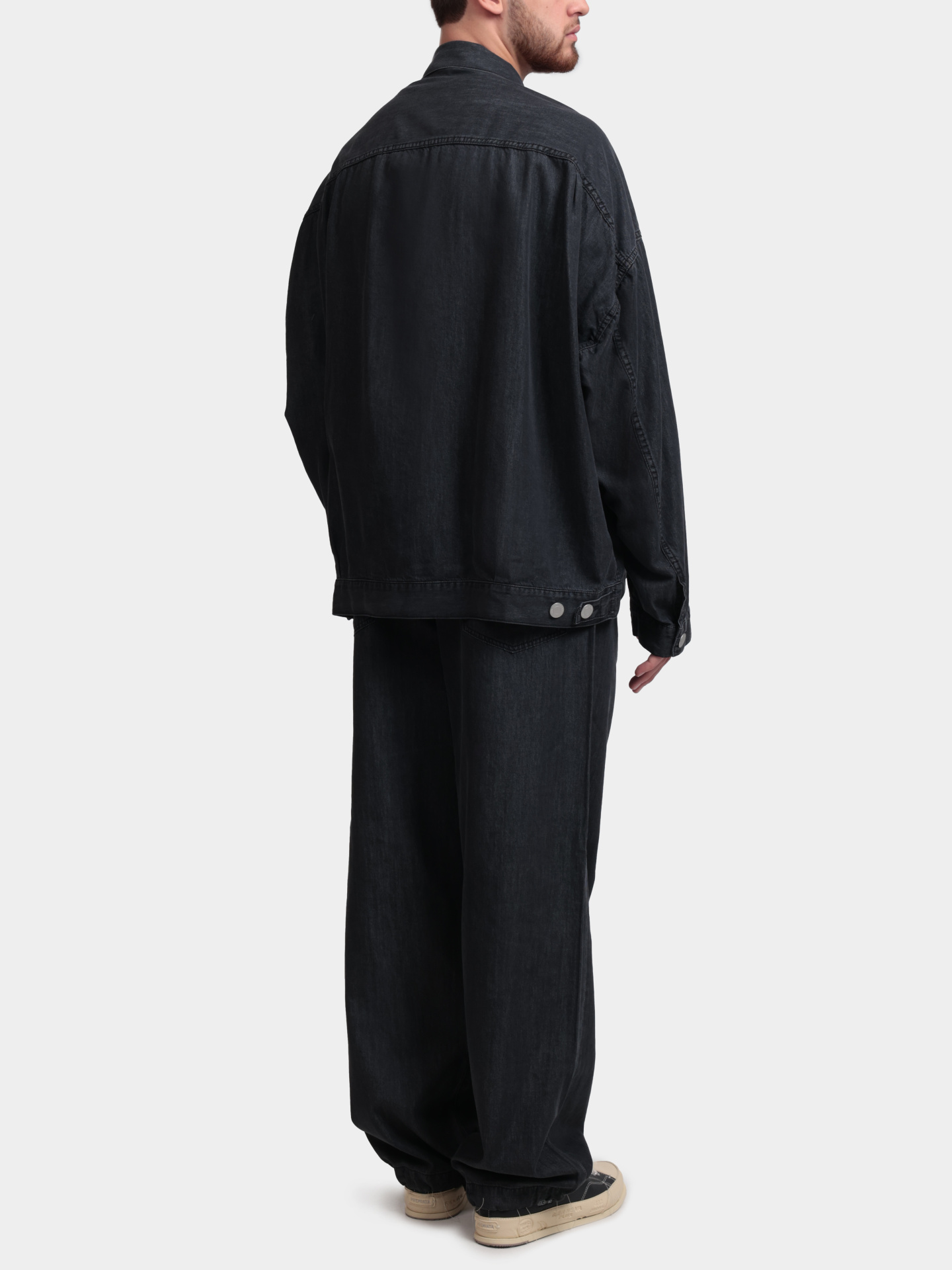 Джинсы MAISON MIHARA YASUHIRO I12PT004 BLACK черные мужские свободного кроя — купить в интернет-магазине Verdistore
