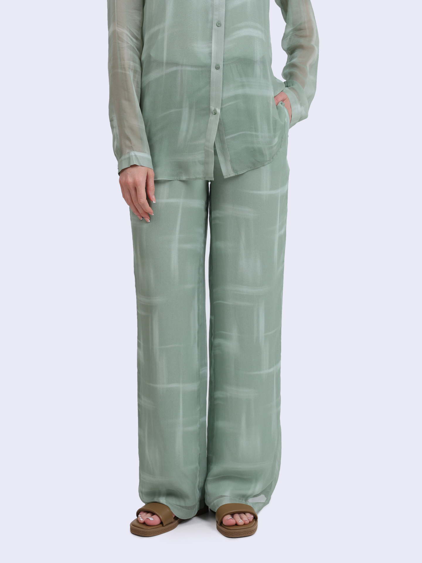 Брюки Armani Exchange XW000572 AF12051 F7037 зелёные женские из полупрозрачной вискозы — купить в интернет-магазине Verdistore