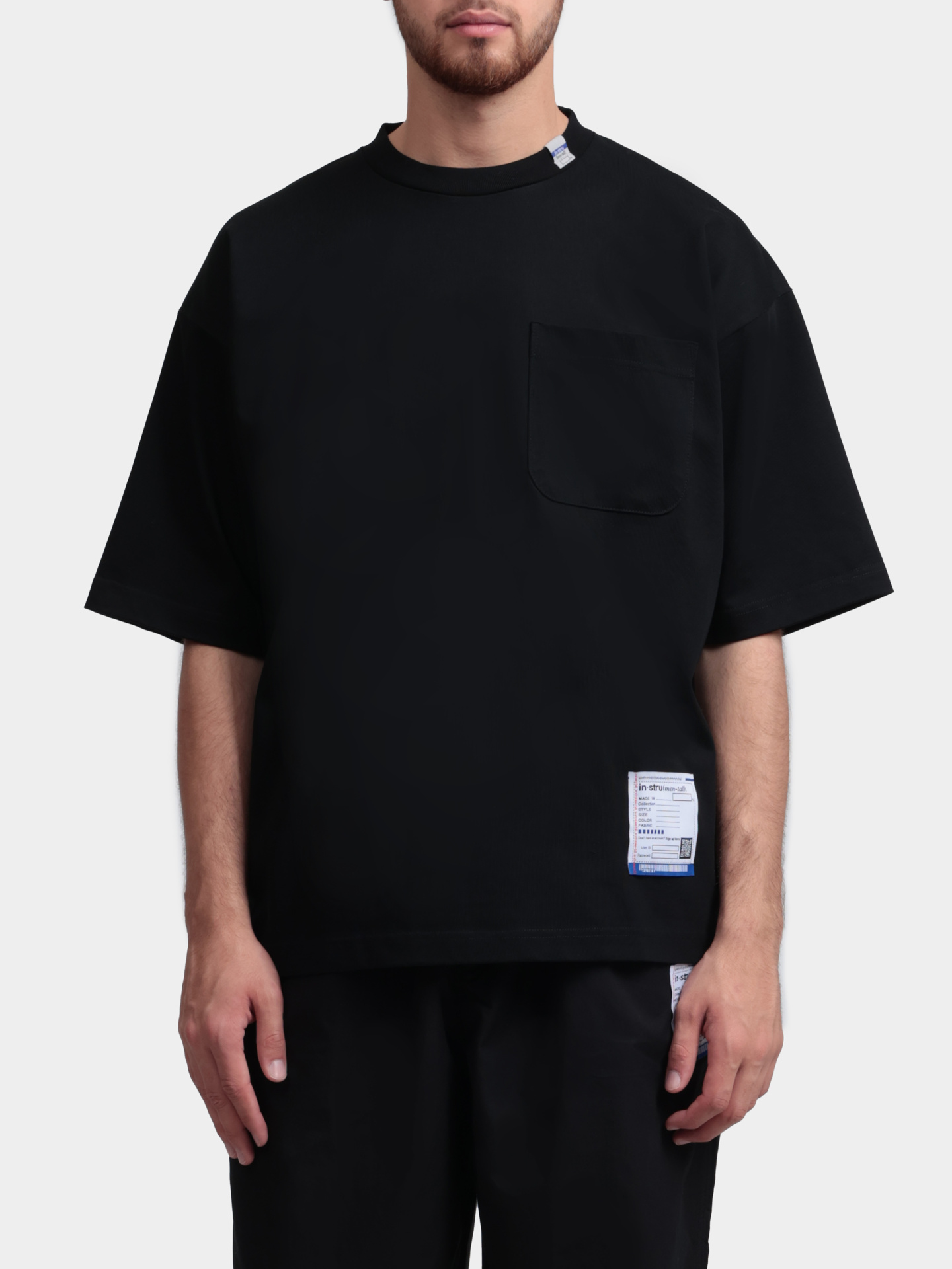 Футболка MAISON MIHARA YASUHIRO I16TS552 BLACK черная мужская с патчем — купить в интернет-магазине Verdistore