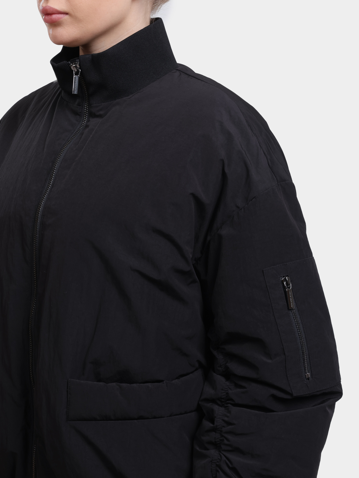 Куртка Armani Exchange XW000670 AF16210 UC001 черная женская — купить в интернет-магазине Verdistore