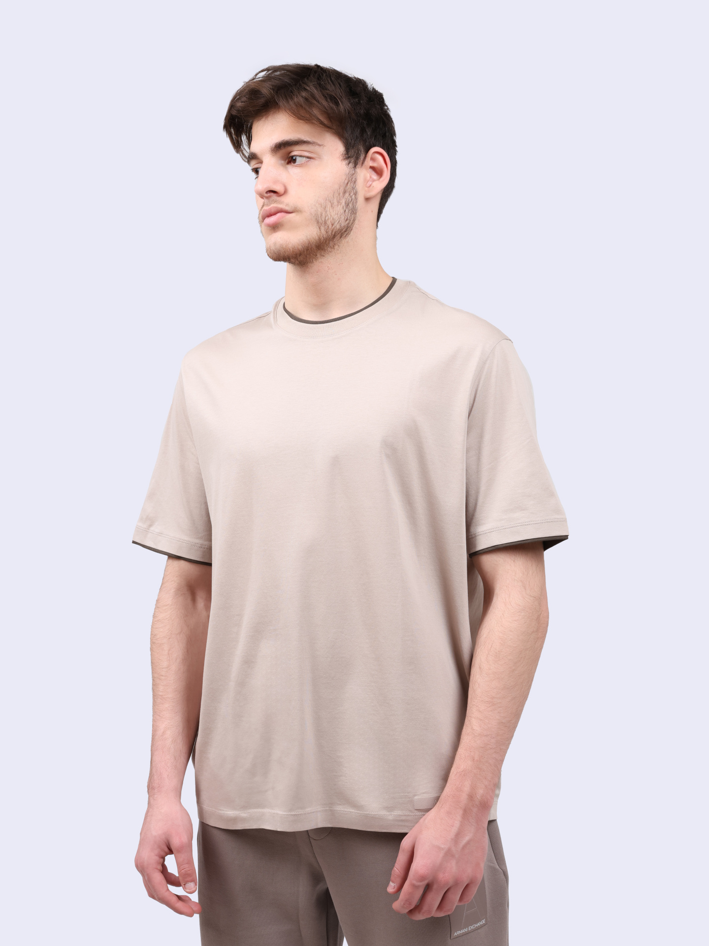 Футболка Armani Exchange 6DZTHQ ZJ9AZ 17AB бежевая мужская с контрастной окантовкой — купить в интернет-магазине Verdistore