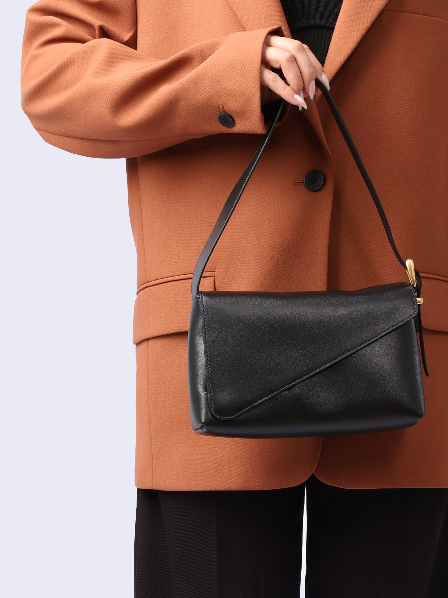 Сумка 24102000132 3200 черная из натуральной кожи  — купить в интернет-магазине Verdistore