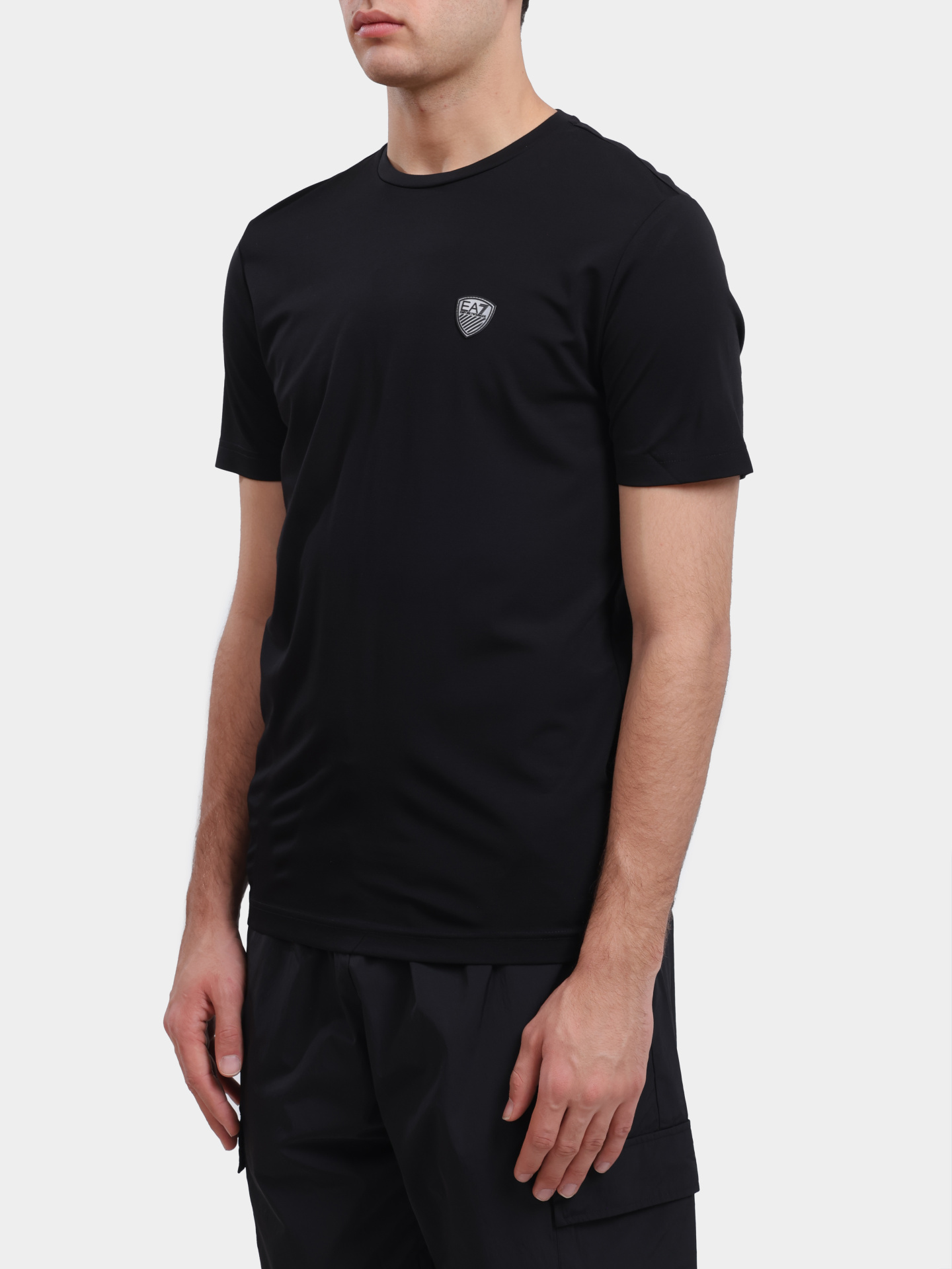 Футболка EA7 8NPT16 PJRGZ 1200 черная мужская — купить в интернет-магазине Verdistore