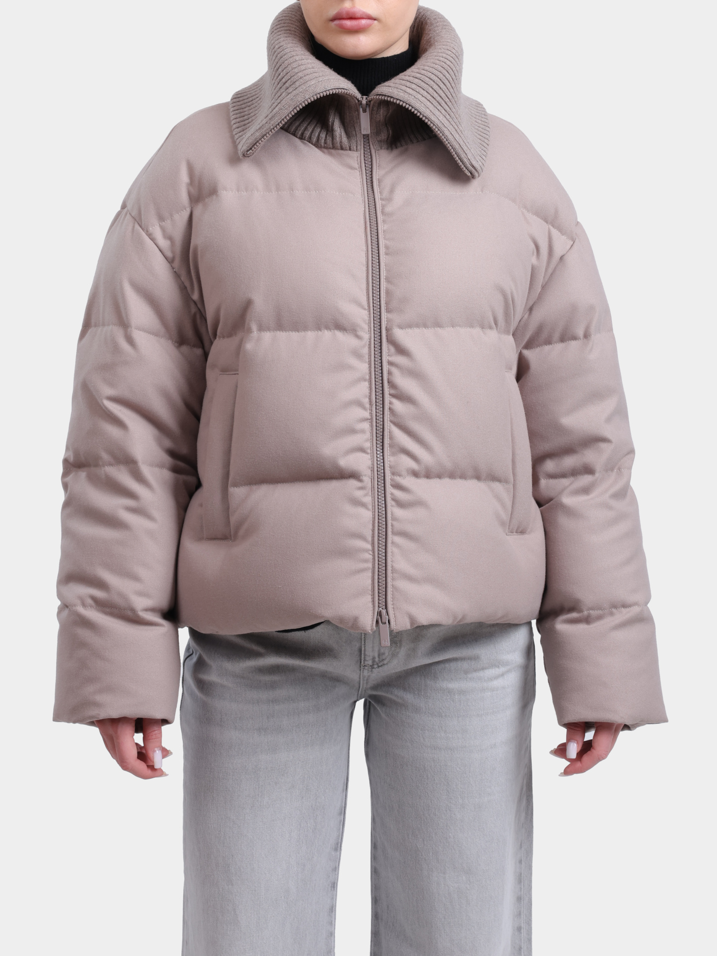 Пуховик GIANO 002 бежевый женский укороченный с трикотажным воротом — купить в интернет-магазине Verdistore