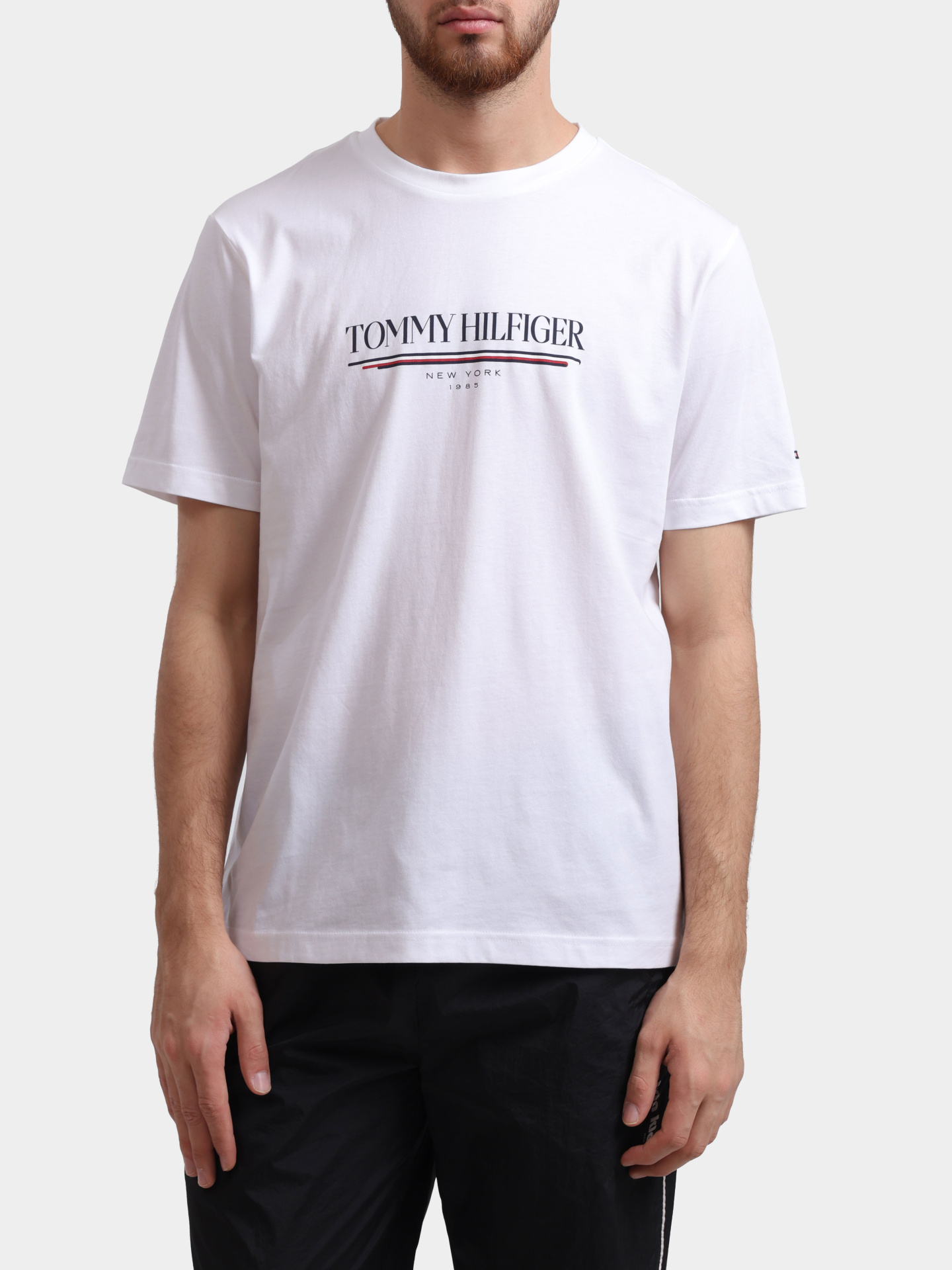 Футболка Tommy Hilfiger MW0MW40324 YBR хлопковая мужская — купить в интернет-магазине Verdistore