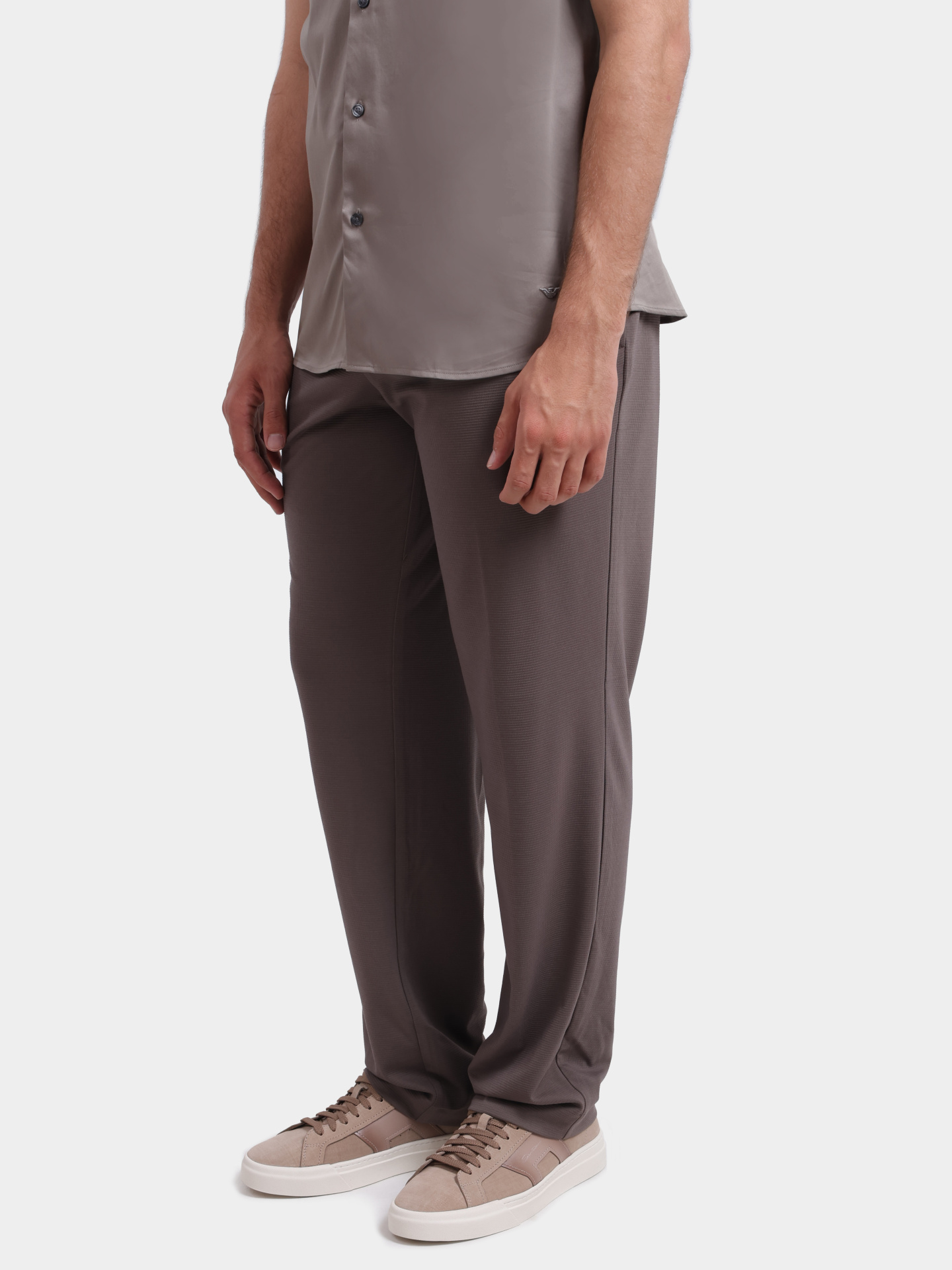 Брюки Emporio Armani EM001505 AF24843 U6200 коричневые мужские зауженного кроя  — купить в интернет-магазине Verdistore