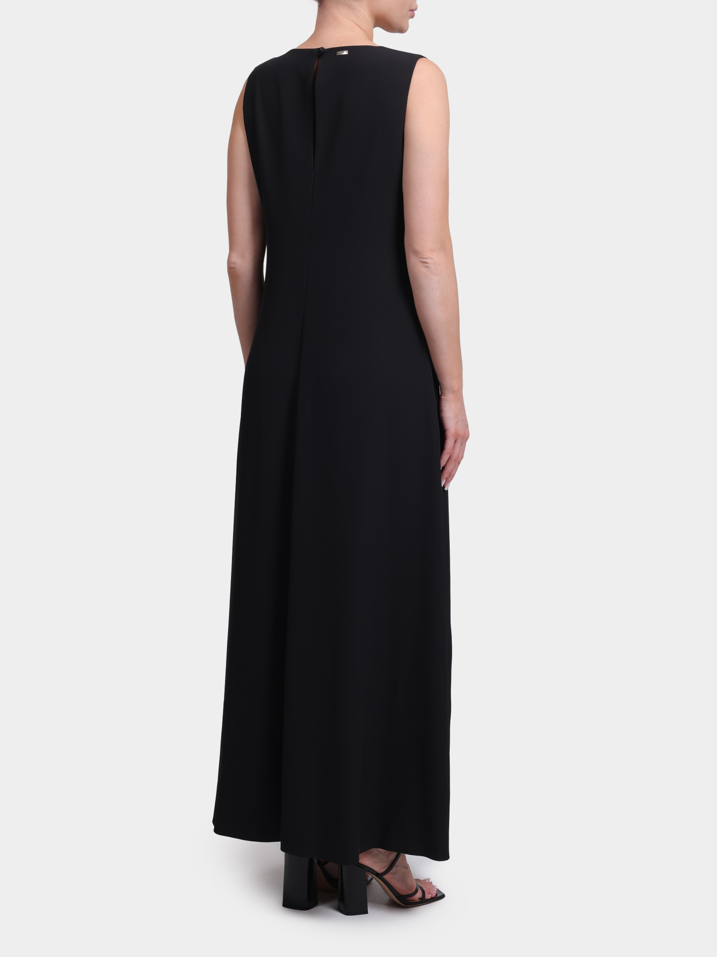 Платье Herno AB000069D 12885 9300 черное женское с литой застежкой-брошью — купить в интернет-магазине Verdistore