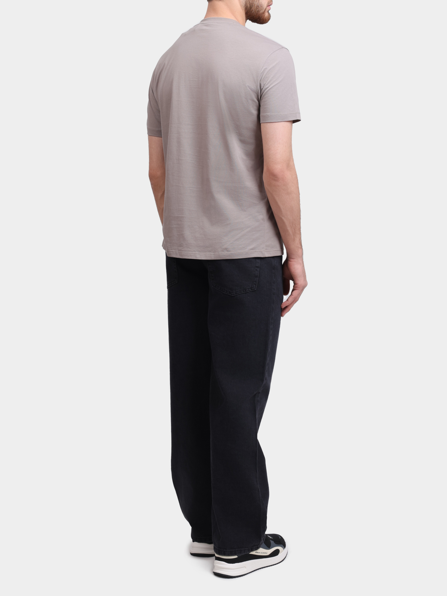 Футболка Armani Exchange XM002213 AF10356 U6107 бежевая мужская — купить в интернет-магазине Verdistore