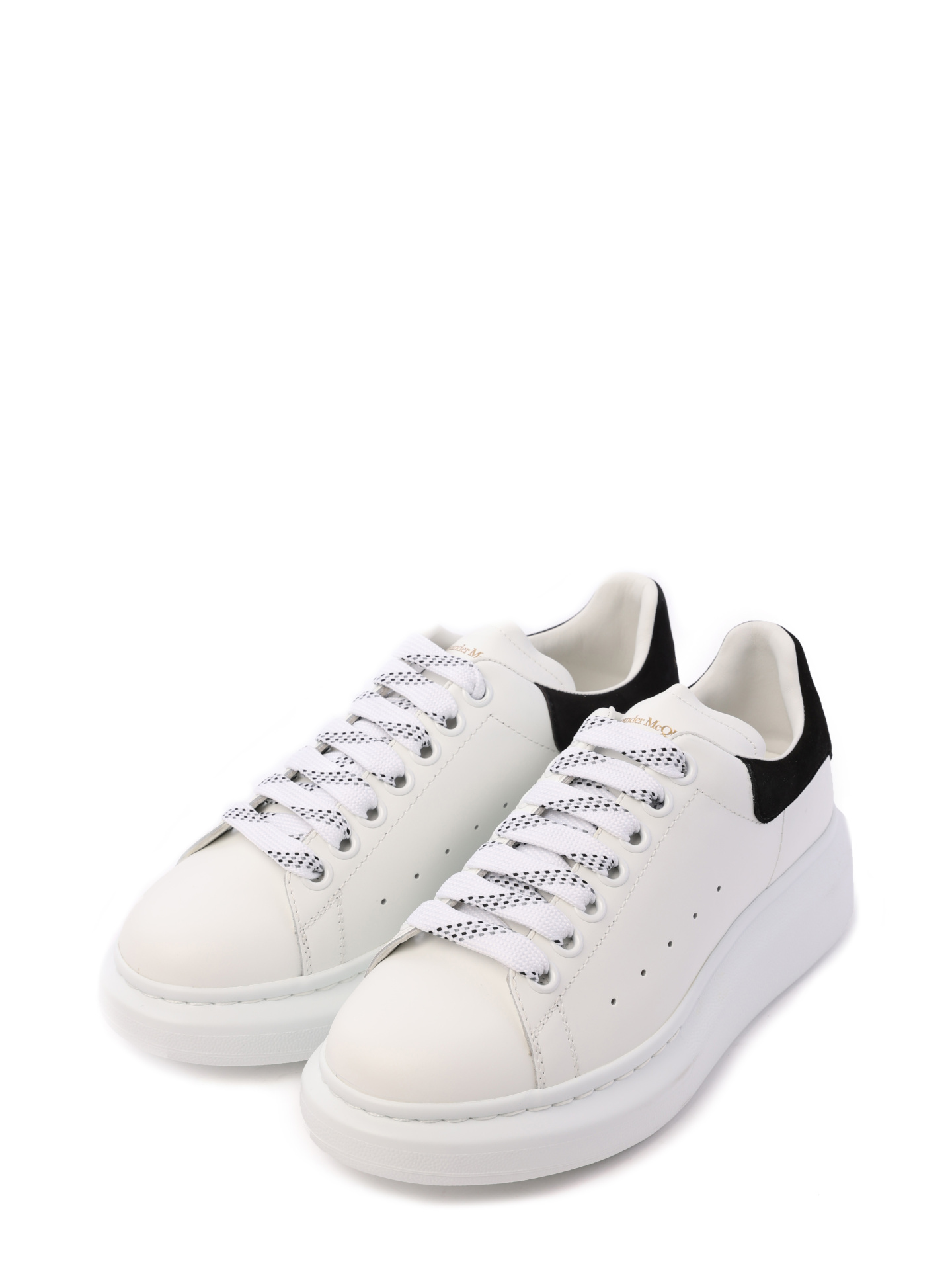 Кеды Alexander McQueen 553770WHGP7 9061 белые женские с контрастной черной вставкой на задней части — купить в интернет-магазине Verdistore