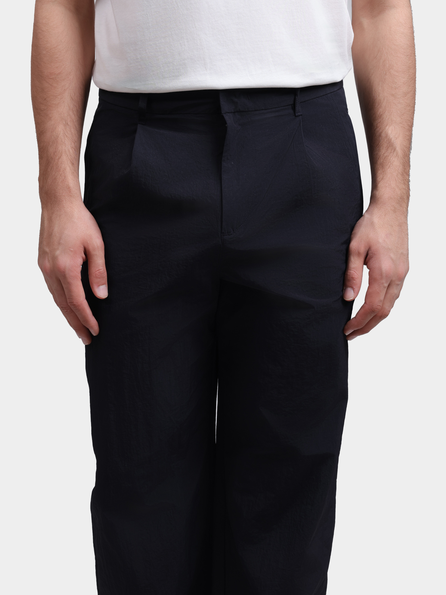 Брюки Armani Exchange XM002880 AF22504 UB101 темно-синие мужские — купить в интернет-магазине Verdistore
