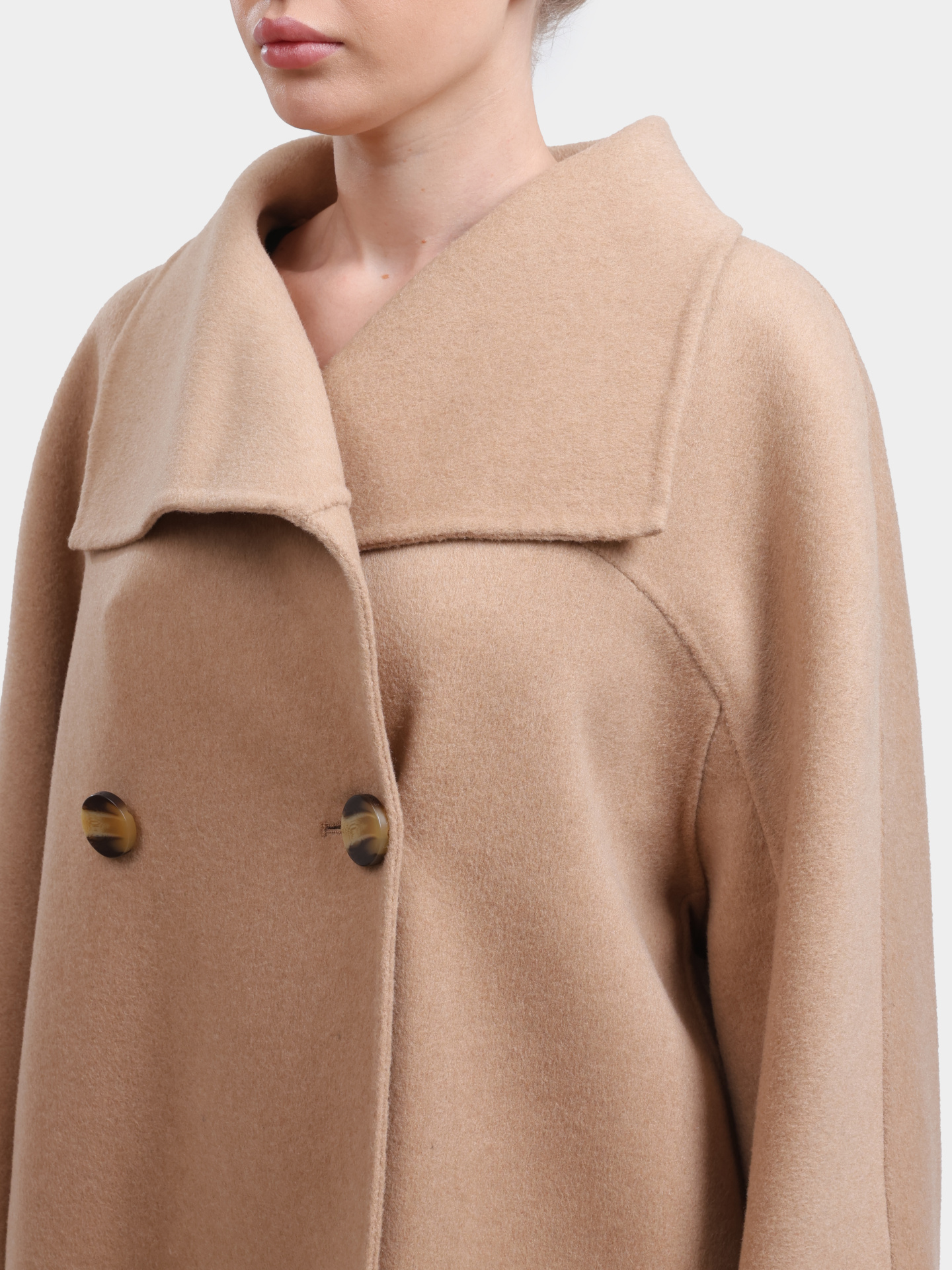 Пальто Armani Exchange XW000715 AF16216 U1051 бежевое женское — купить в интернет-магазине Verdistore