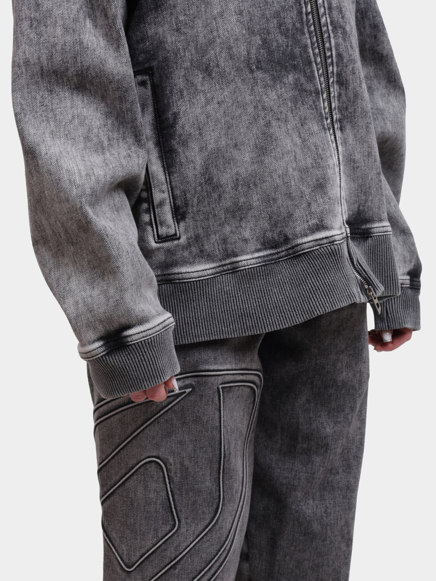 Мастерка Diesel A168580ABDA02 женская на молнии — купить в интернет-магазине Verdistore