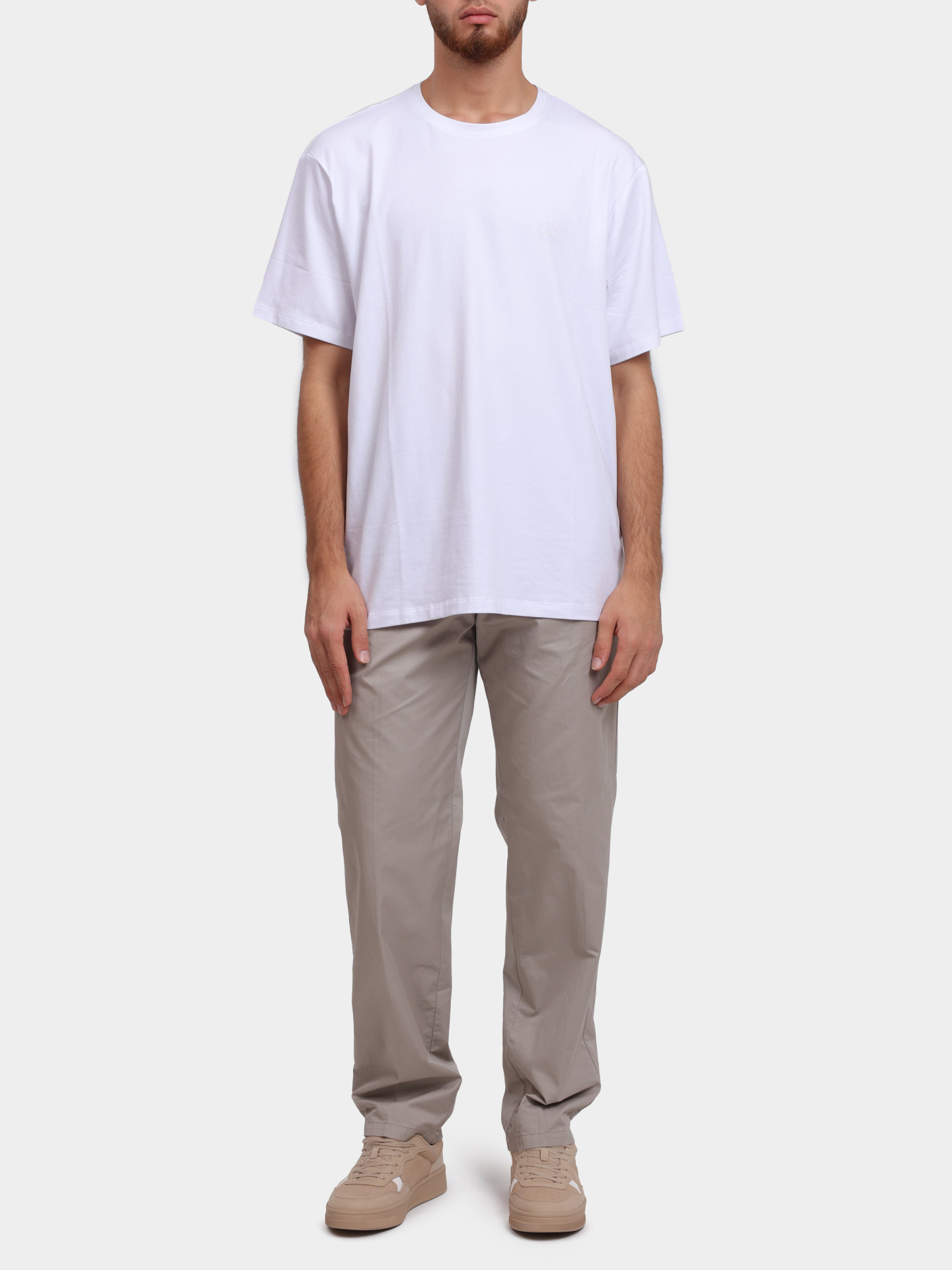 Брюки Armani Exchange XM000360 AF12307 U6154 бежевые мужские из хлопка — купить в интернет-магазине Verdistore