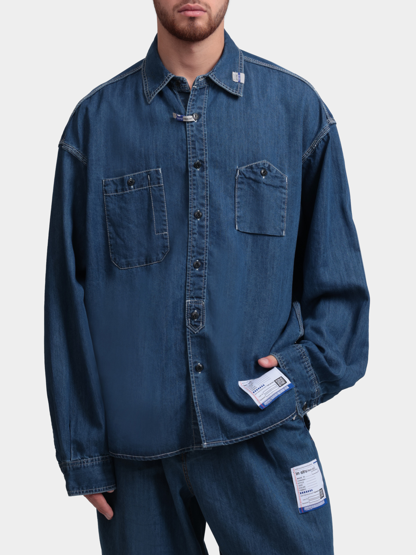 Рубашка MAISON MIHARA YASUHIRO I12SH002 INDIGO синяя мужская с патчем — купить в интернет-магазине Verdistore