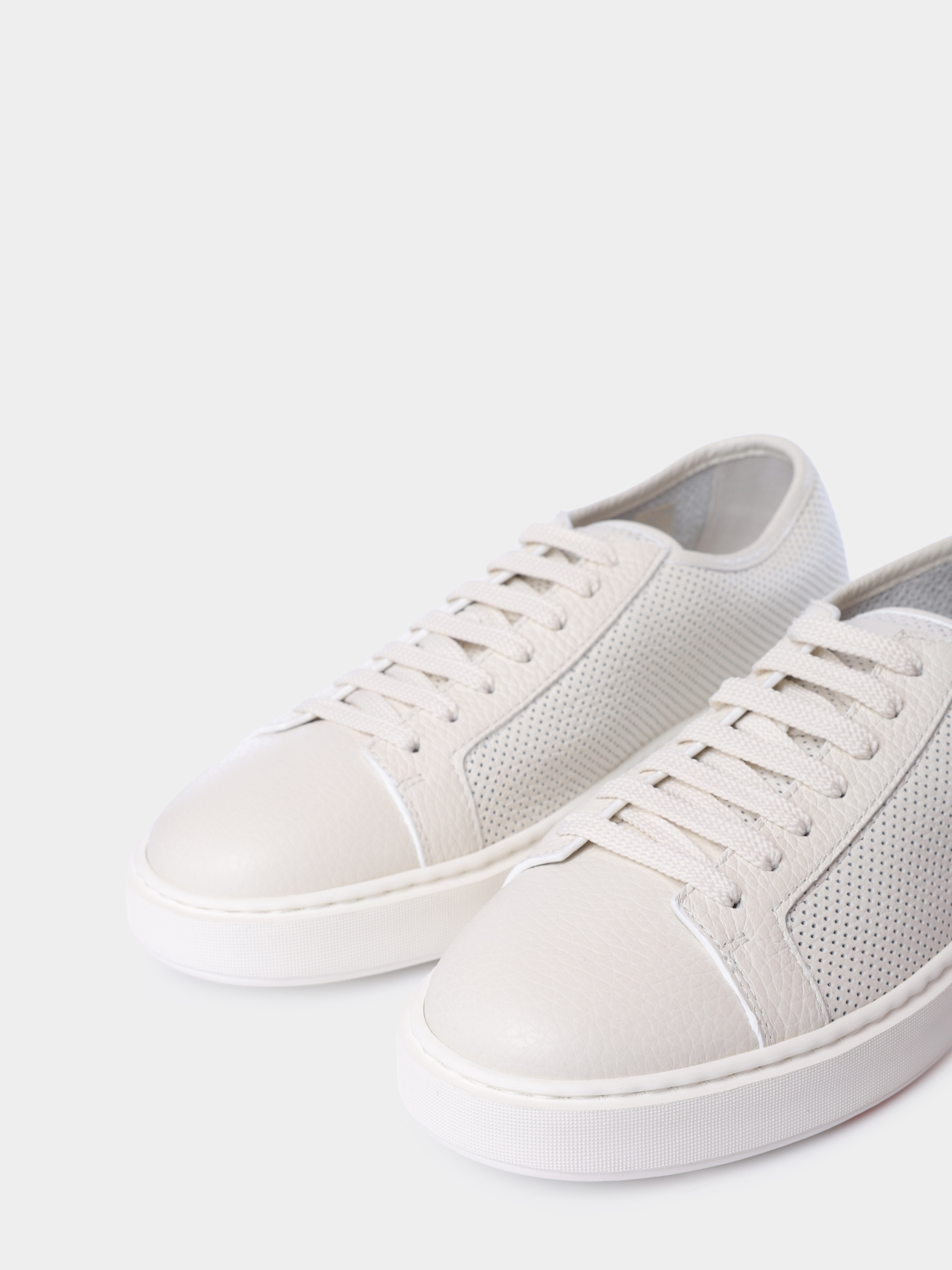 Кеды Santoni MBCG21443BARCDIKI50 белые мужские с перфорацией — купить в интернет-магазине Verdistore