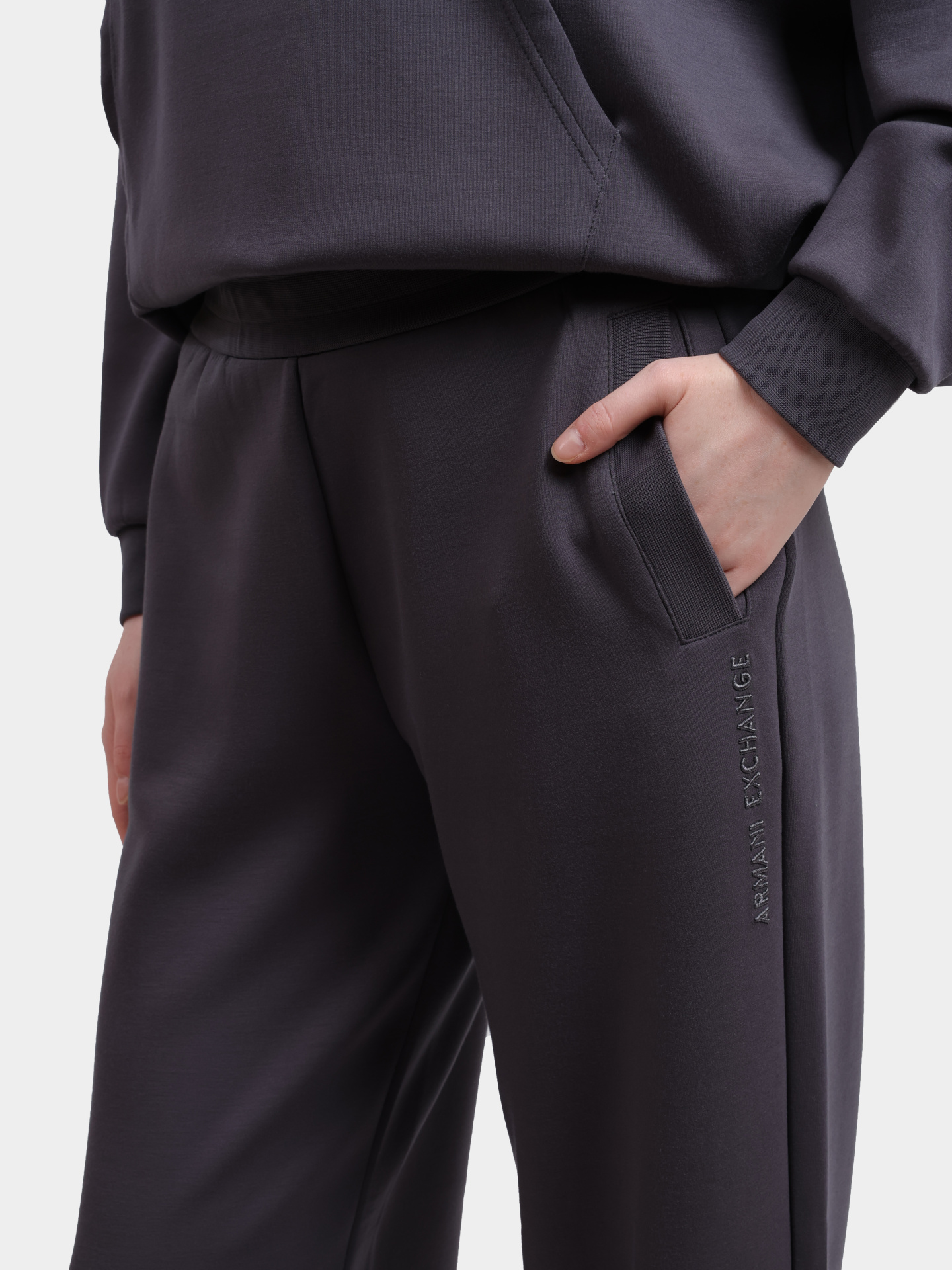 Брюки серого цвета с логотипом — купить в интернет-магазине Verdistore