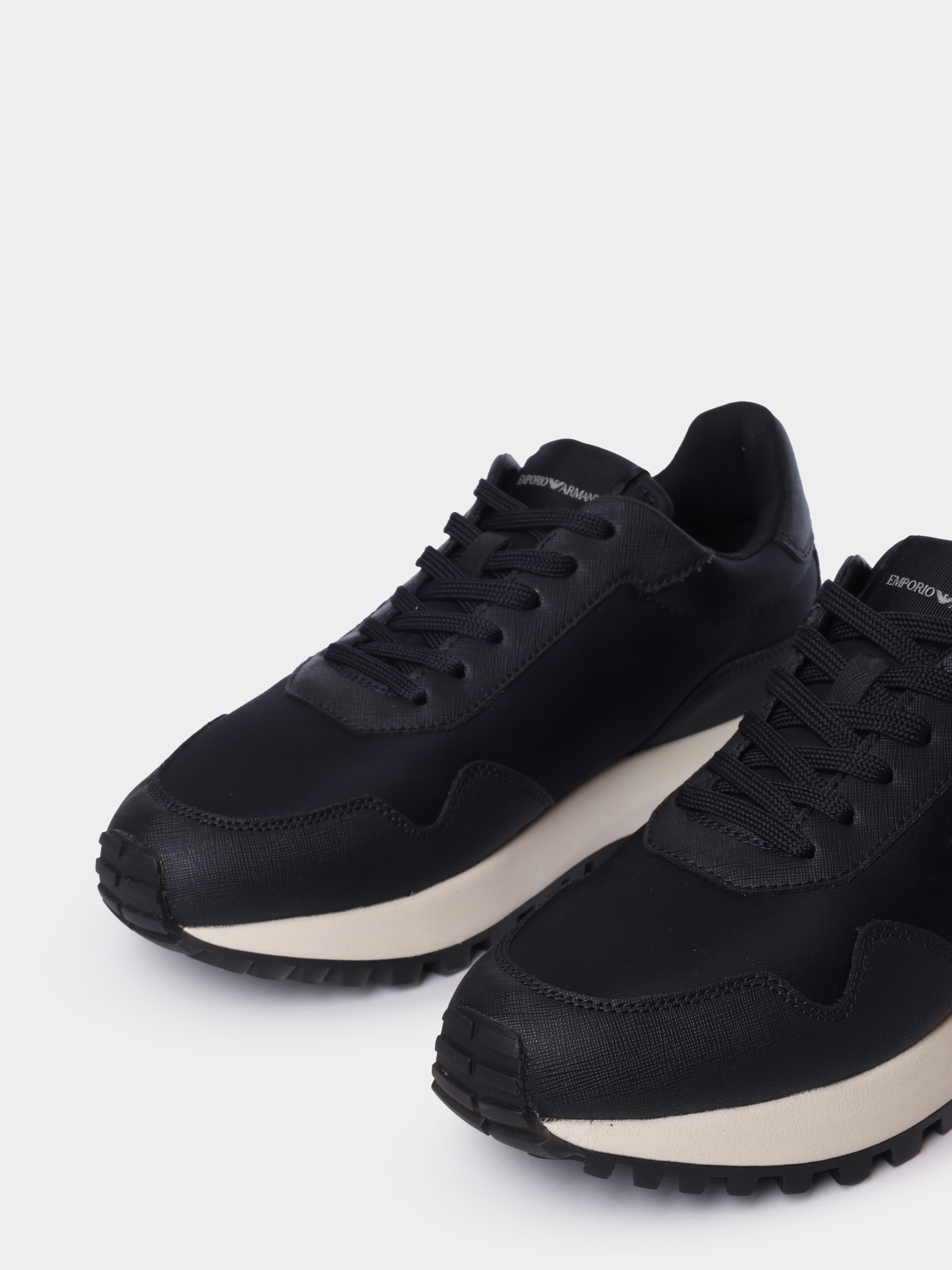 Кроссовки Emporio Armani AF19532 MB007 черные мужские — купить в интернет-магазине Verdistore