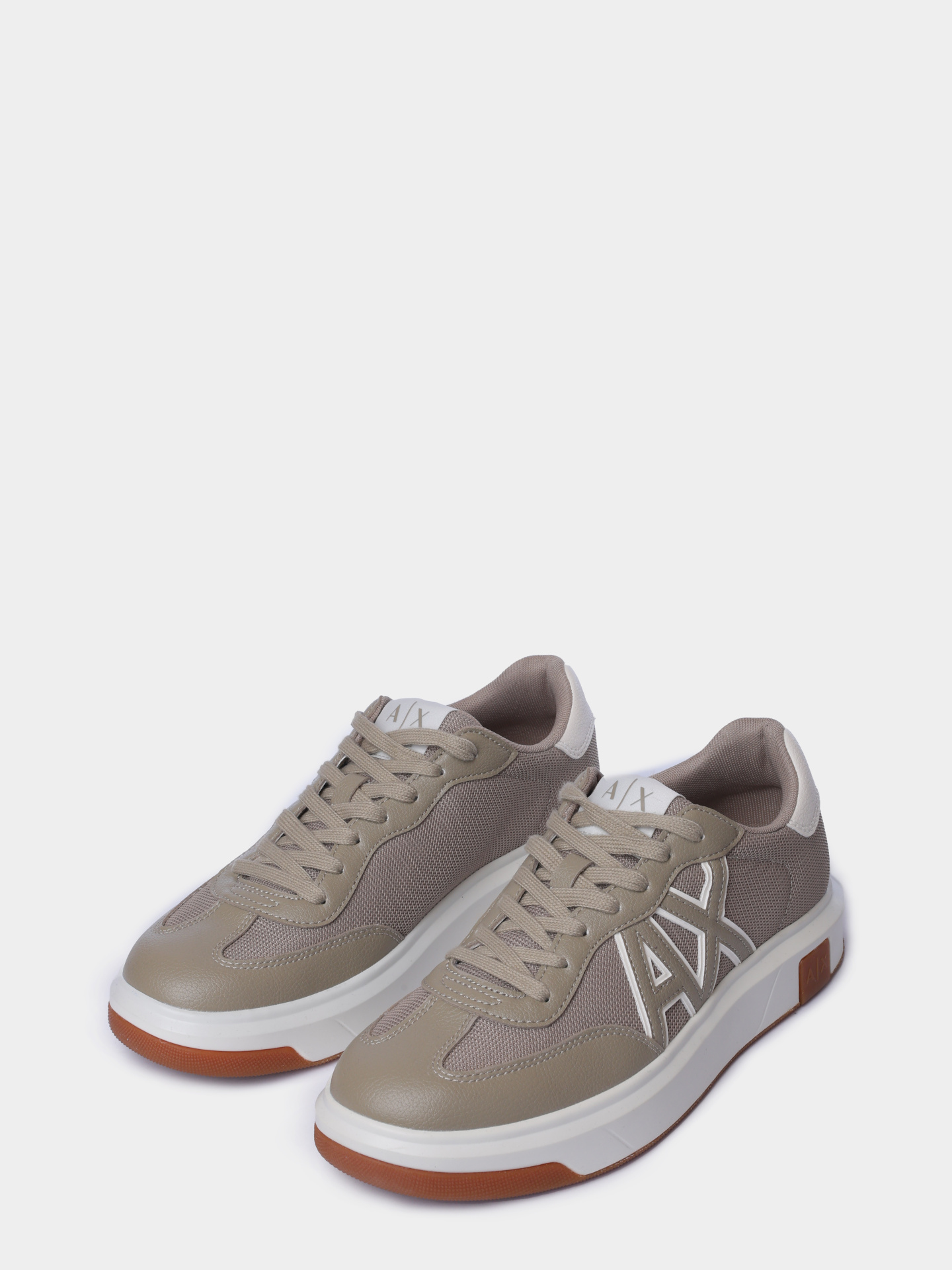 Кеды Armani Exchange XM002687 AF22775 MZ753 бежевые мужские — купить в интернет-магазине Verdistore
