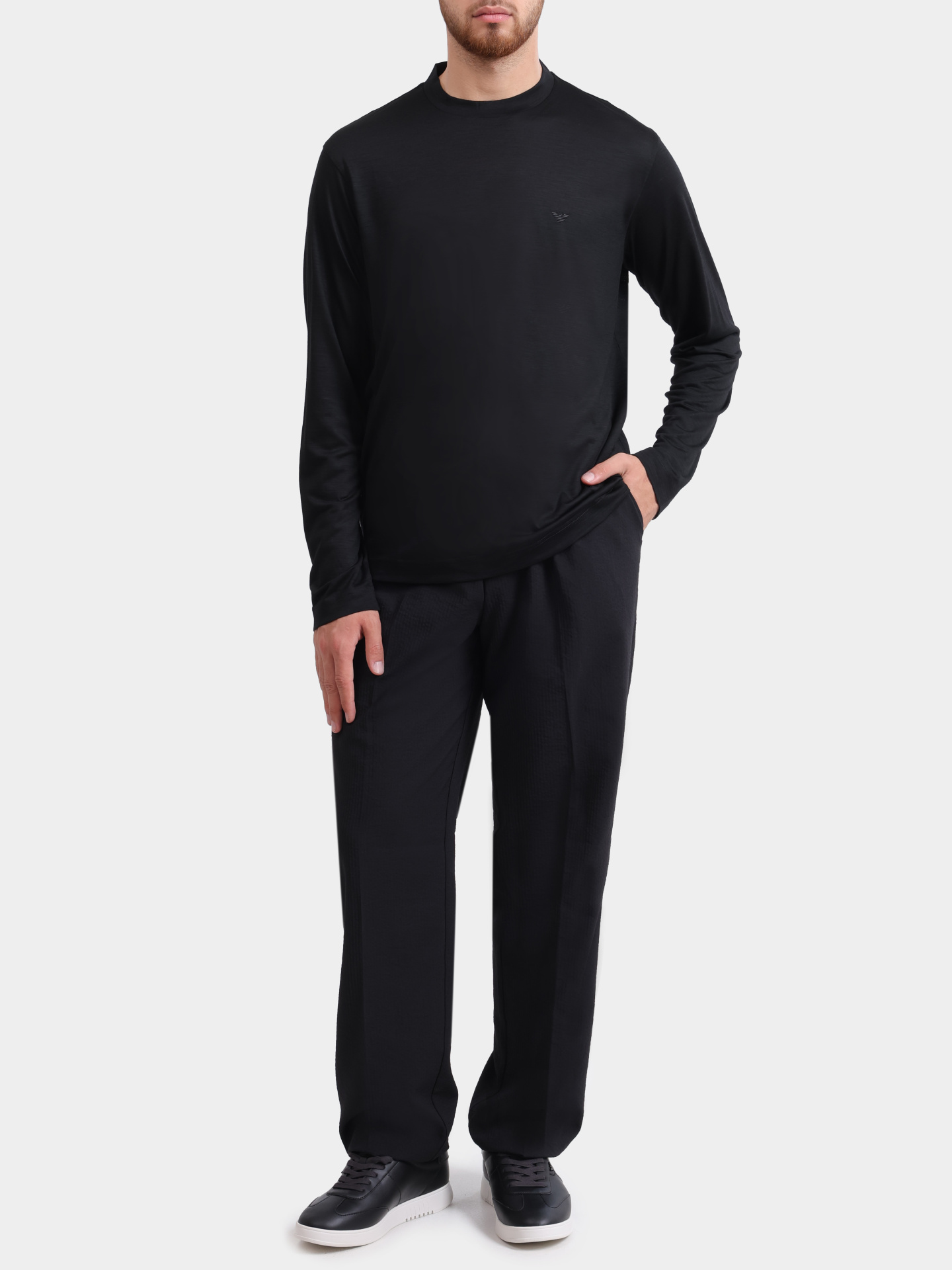 Лонгслив Emporio Armani EM004516 AF22405 UC001 черный мужской из шерсти — купить в интернет-магазине Verdistore